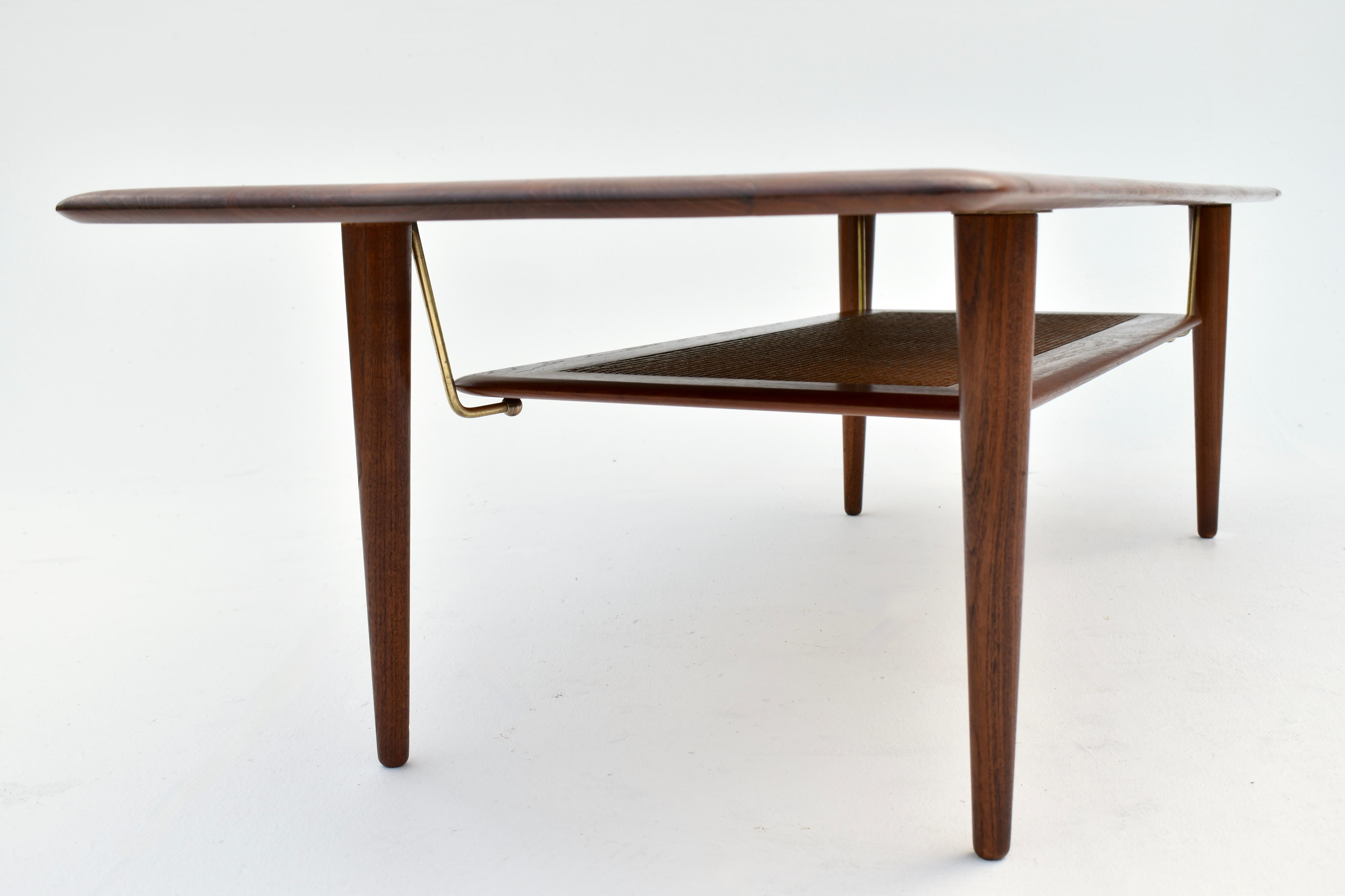 Table basse danoise du milieu du siècle dernier Peter Hvidt & Orla Molgaard Nielsen modèle 516 en vente 3