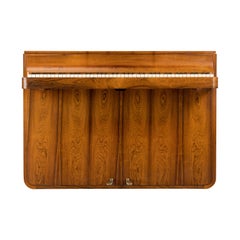 Pianette danoise du milieu du siècle par Louis Zwicki