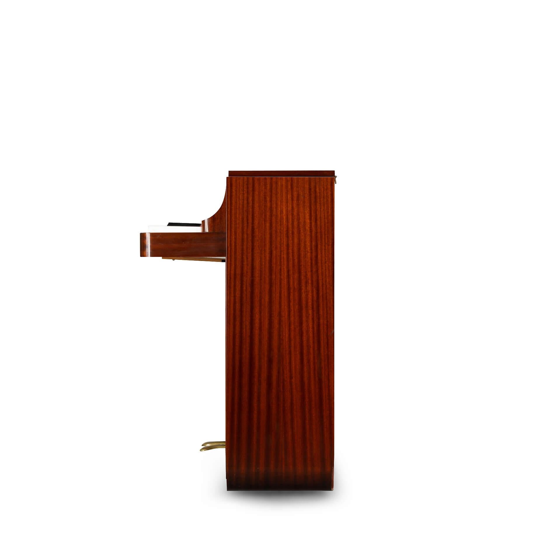 Danish Midcentury Pianette by Louis Zwicki in Mahogany, 1950s In Good Condition In Breda, Netherlands