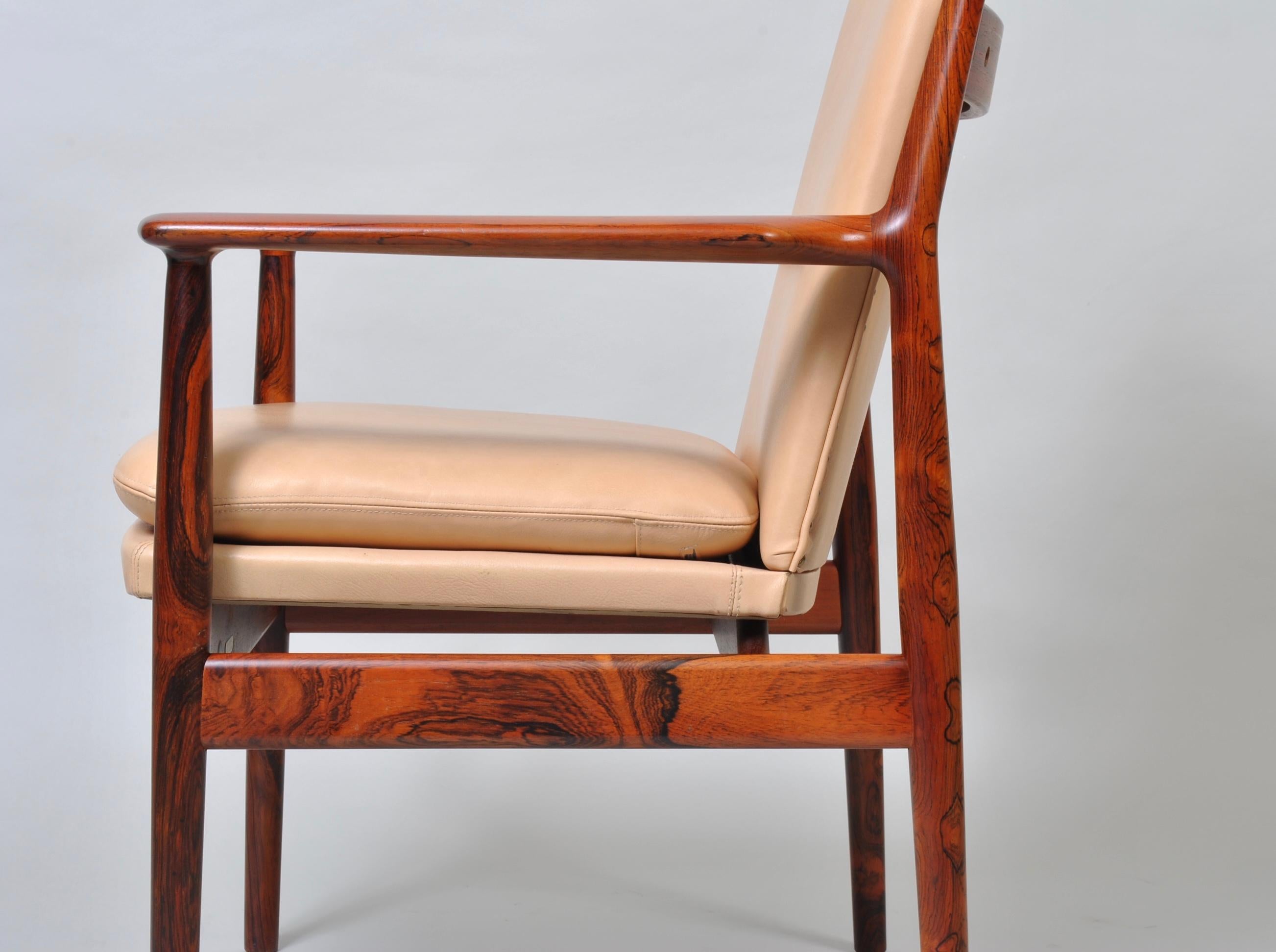 Danish Midcentury Rosewood Armchair by Arne Vodder In Good Condition In London, GB