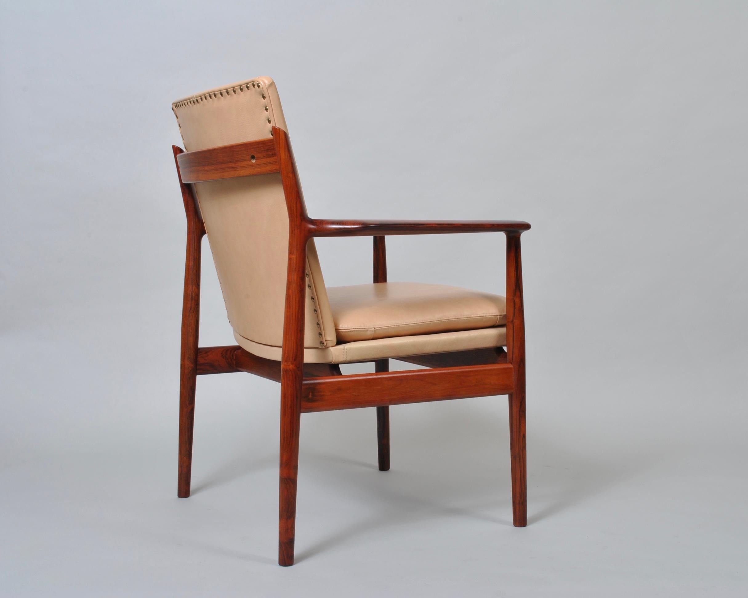 Danish Midcentury Rosewood Armchair by Arne Vodder 2