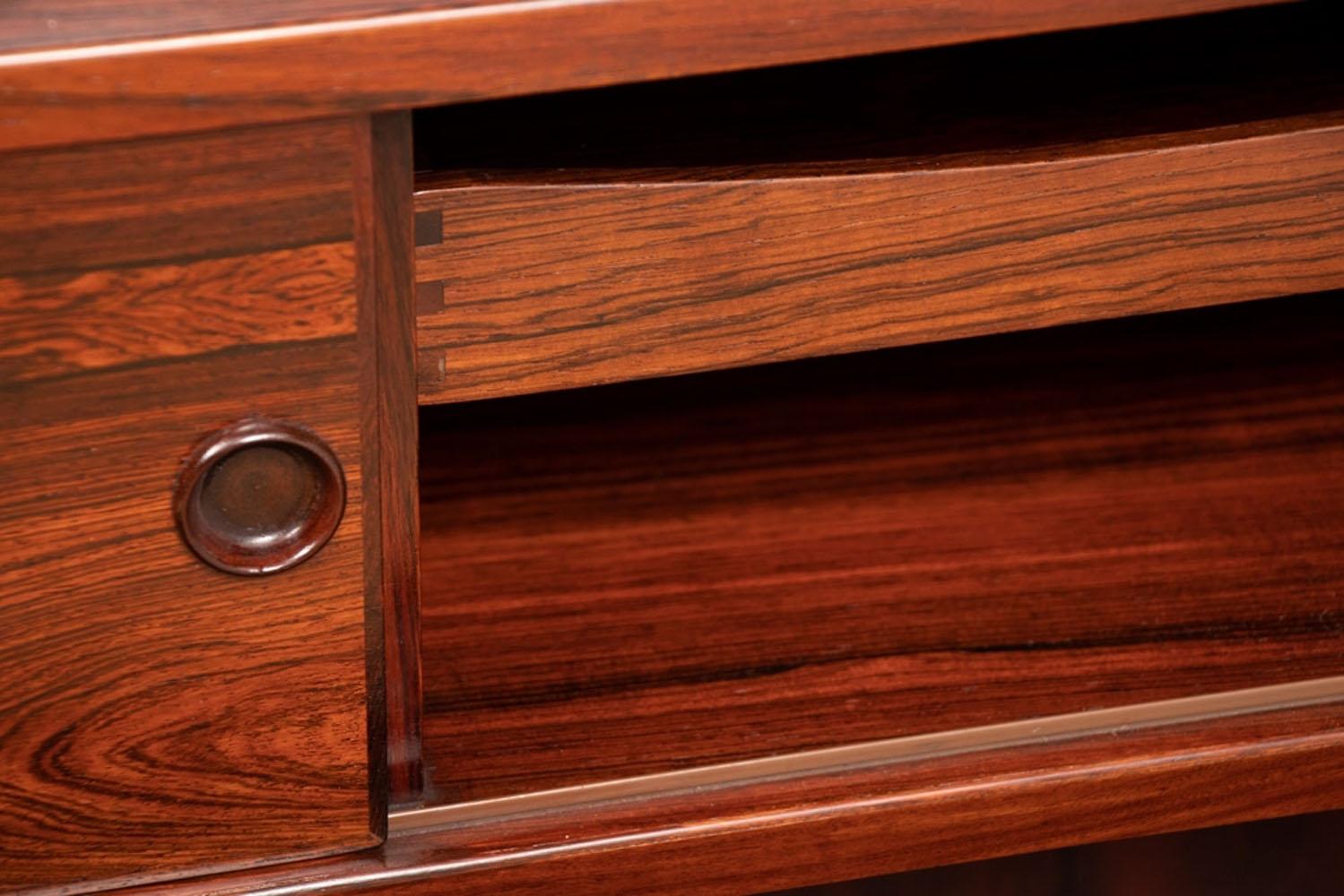 Danish Midcentury Rosewood Bar by J Skaaning & Son & Brdr. Andersen, circa 1960 4