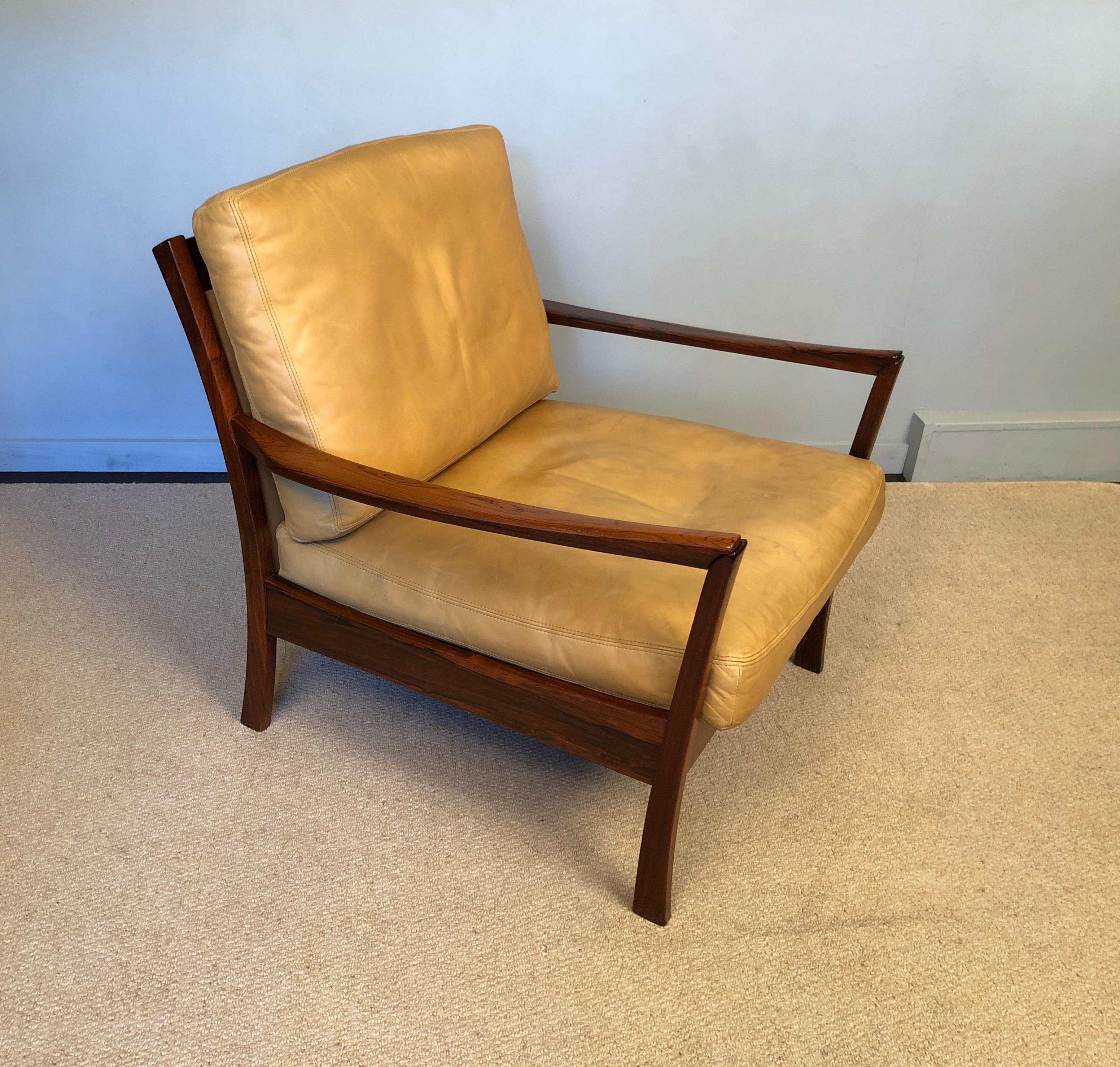 Danish Midcentury Rosewood Lounge Chair, Tan Leather 9
