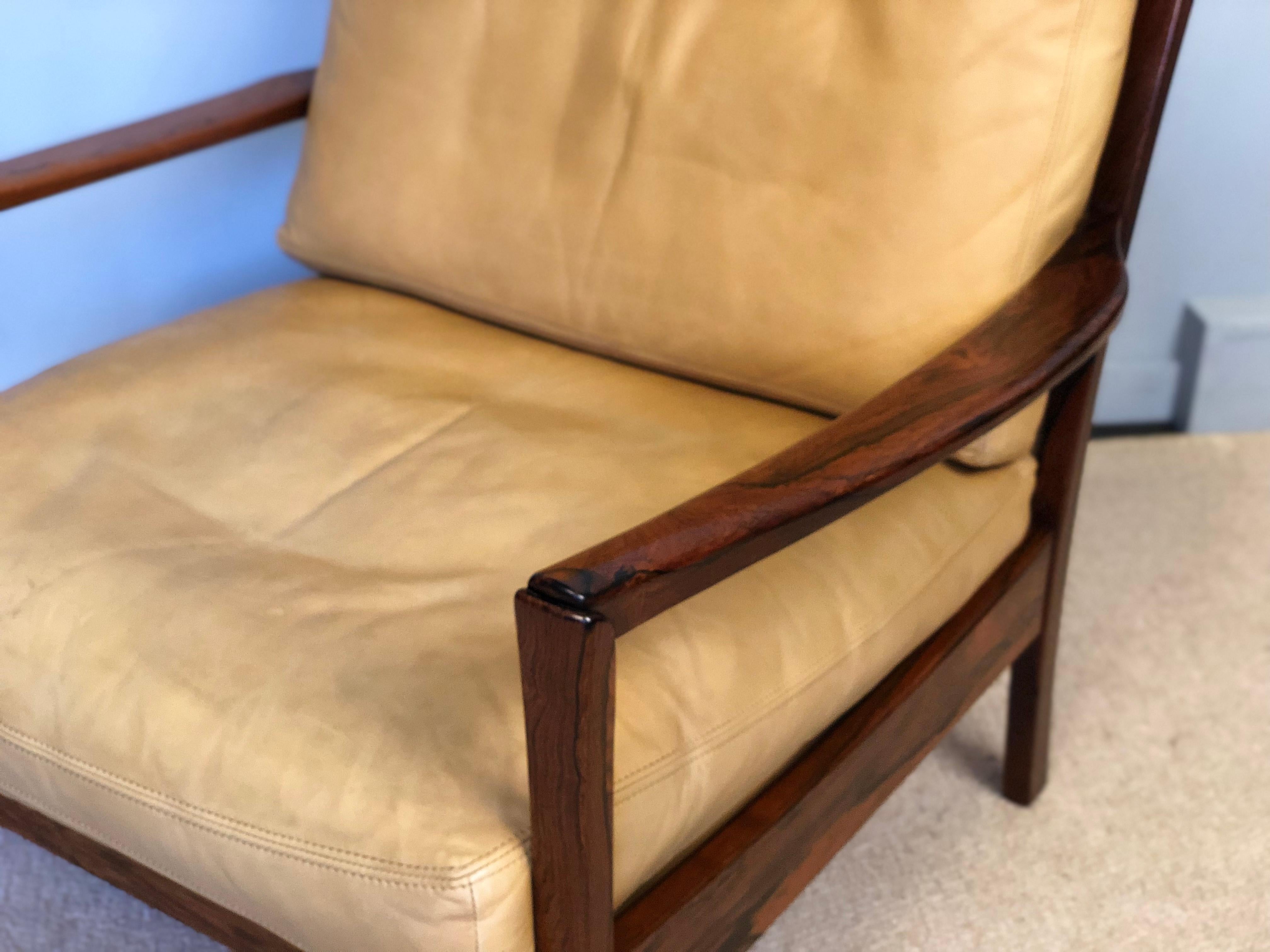 Danish Midcentury Rosewood Lounge Chair, Tan Leather 12