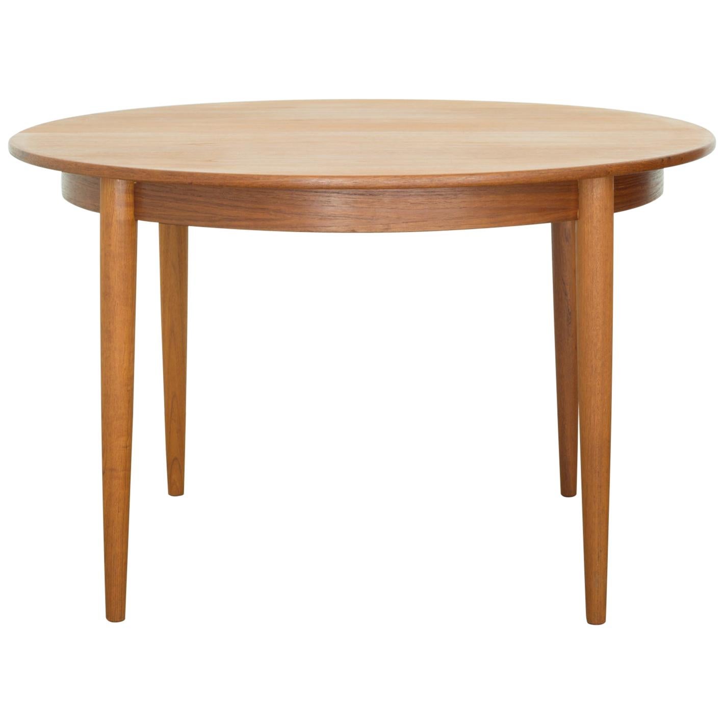 Danish Midcentury Round to Oval Dining Table by Gudme Mobelfabrik, circa 1960s