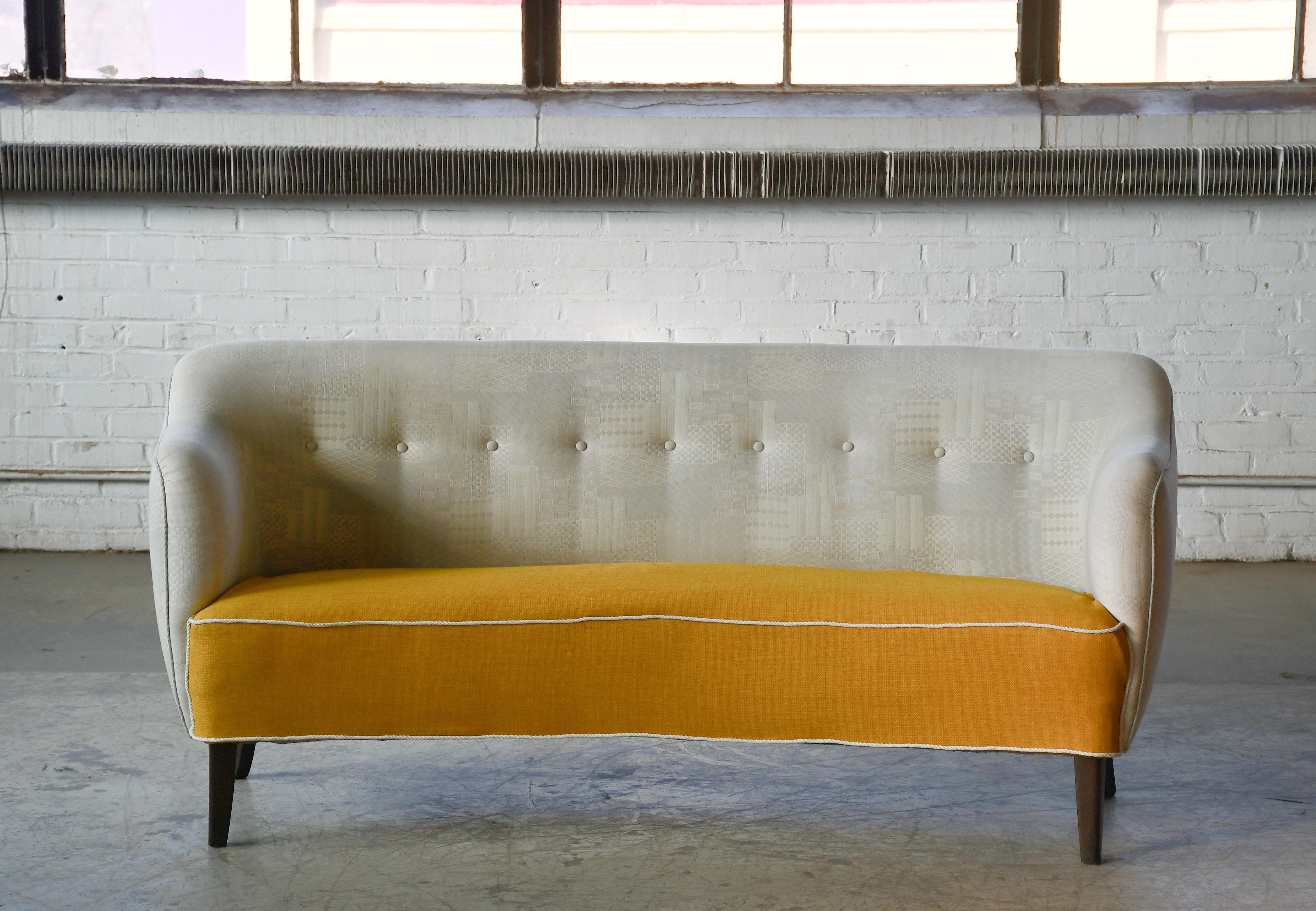 Scandinave moderne Canapé ou loveseat danois du milieu du siècle 1950 en vente
