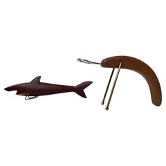 Dänische Hai & Hummer Figurale Flaschenöffner aus Teak & Messing aus der Mitte des Jahrhunderts