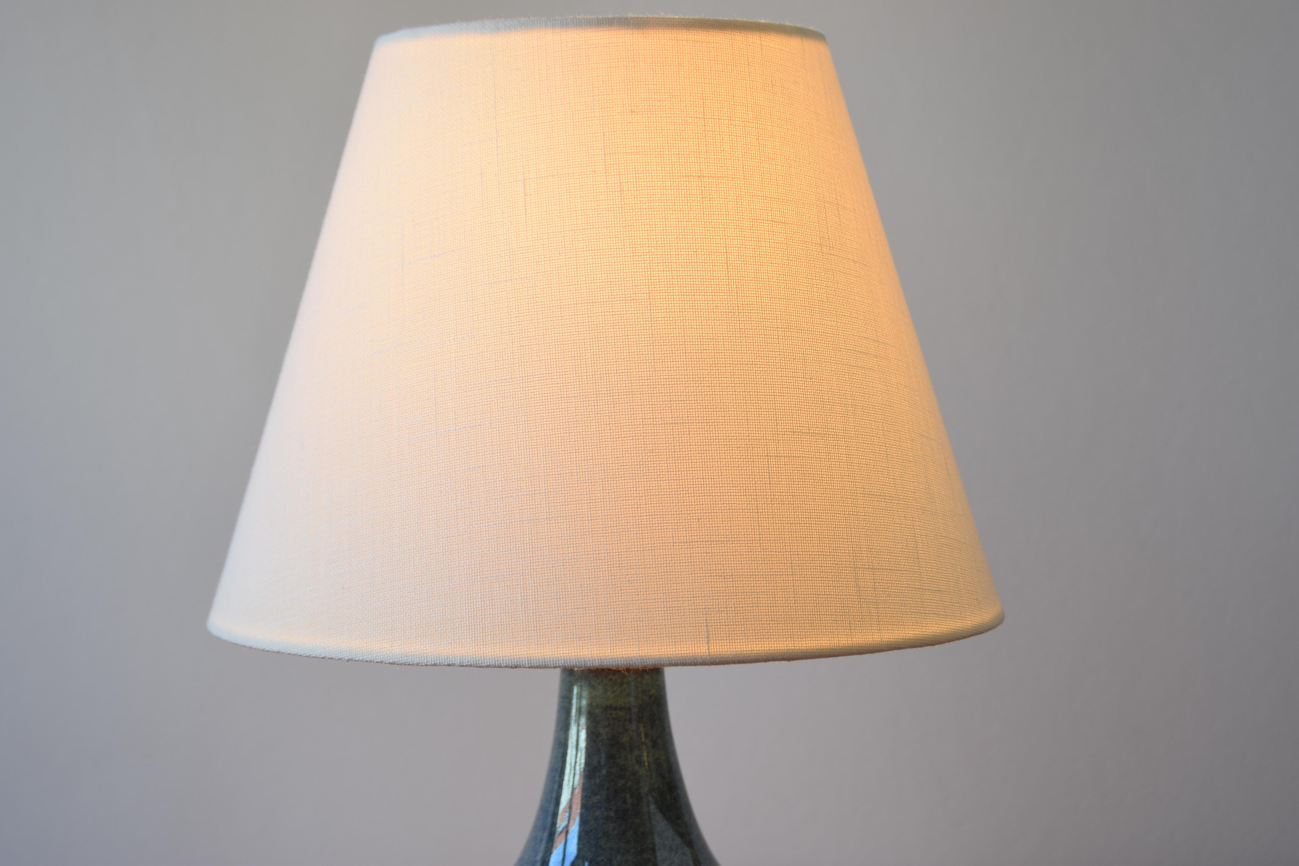 Danish Midcentury Søholm Ceramic Table Lamp in Blue, Budded Shape, 1960s For Sale 4