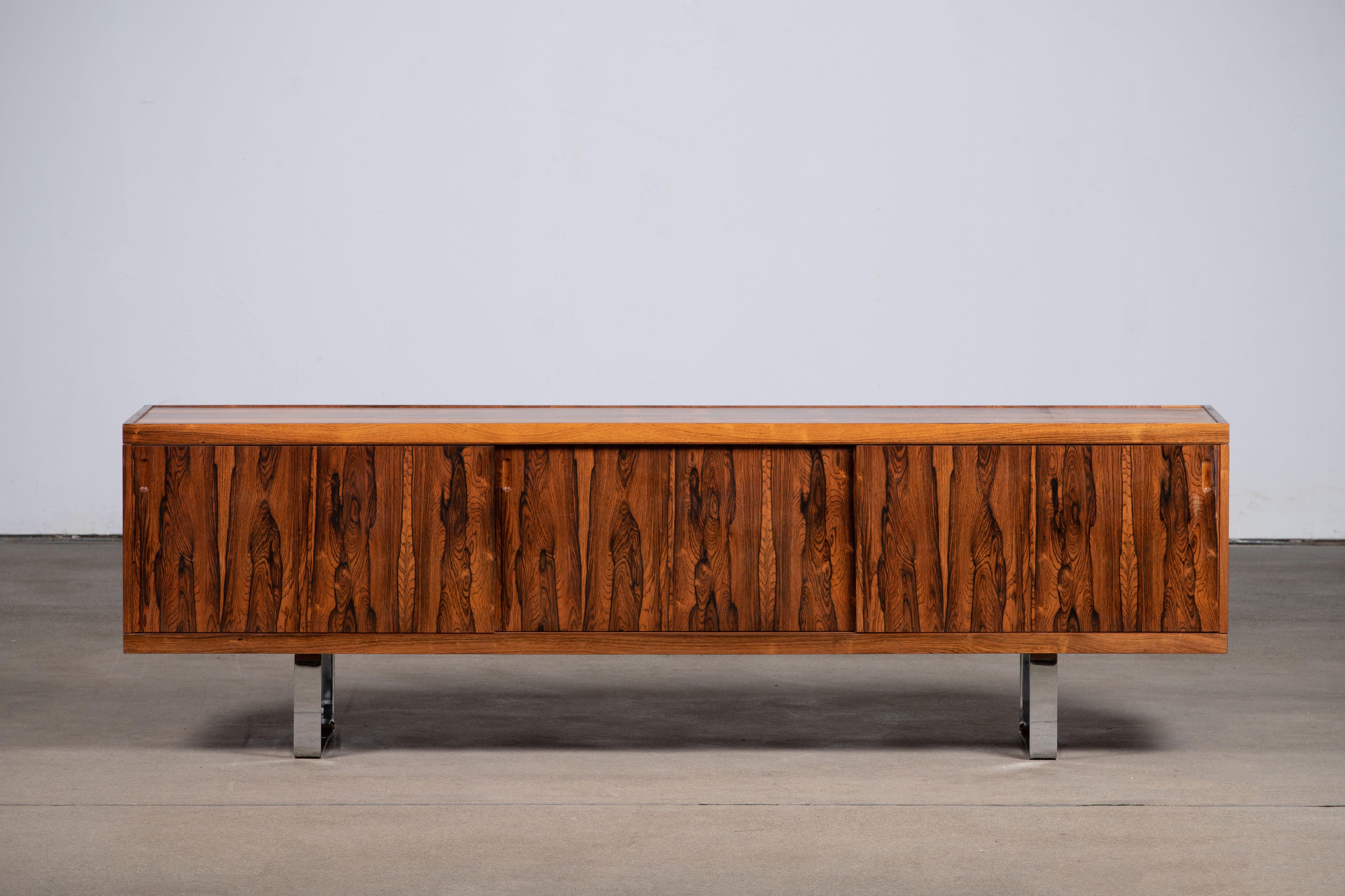 Danish Midcentury Sideboard by Jørgen Pedersen for E Pedersen & Søn In Good Condition In Kaštel Sućurac, Splitsko-dalmatinska županija