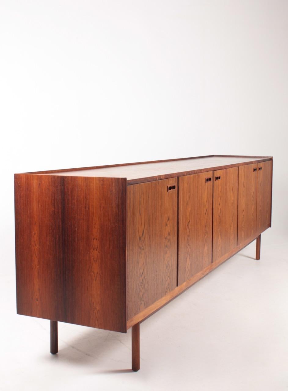 Danish Midcentury Sideboard in Rosewood Designed by Ib Kofod-Larsen, 1960s For Sale 9