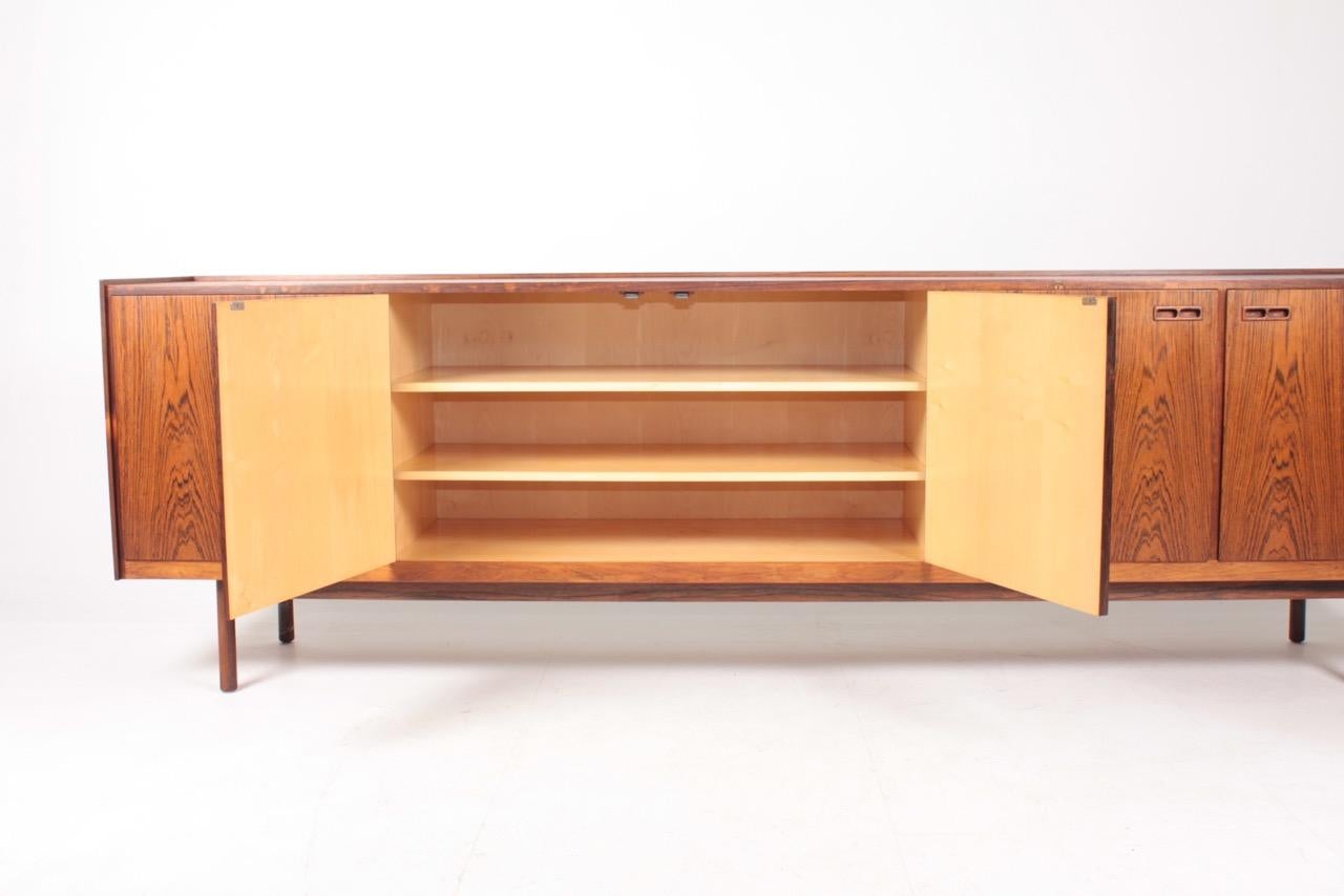 Danish Midcentury Sideboard in Rosewood Designed by Ib Kofod-Larsen, 1960s For Sale 3