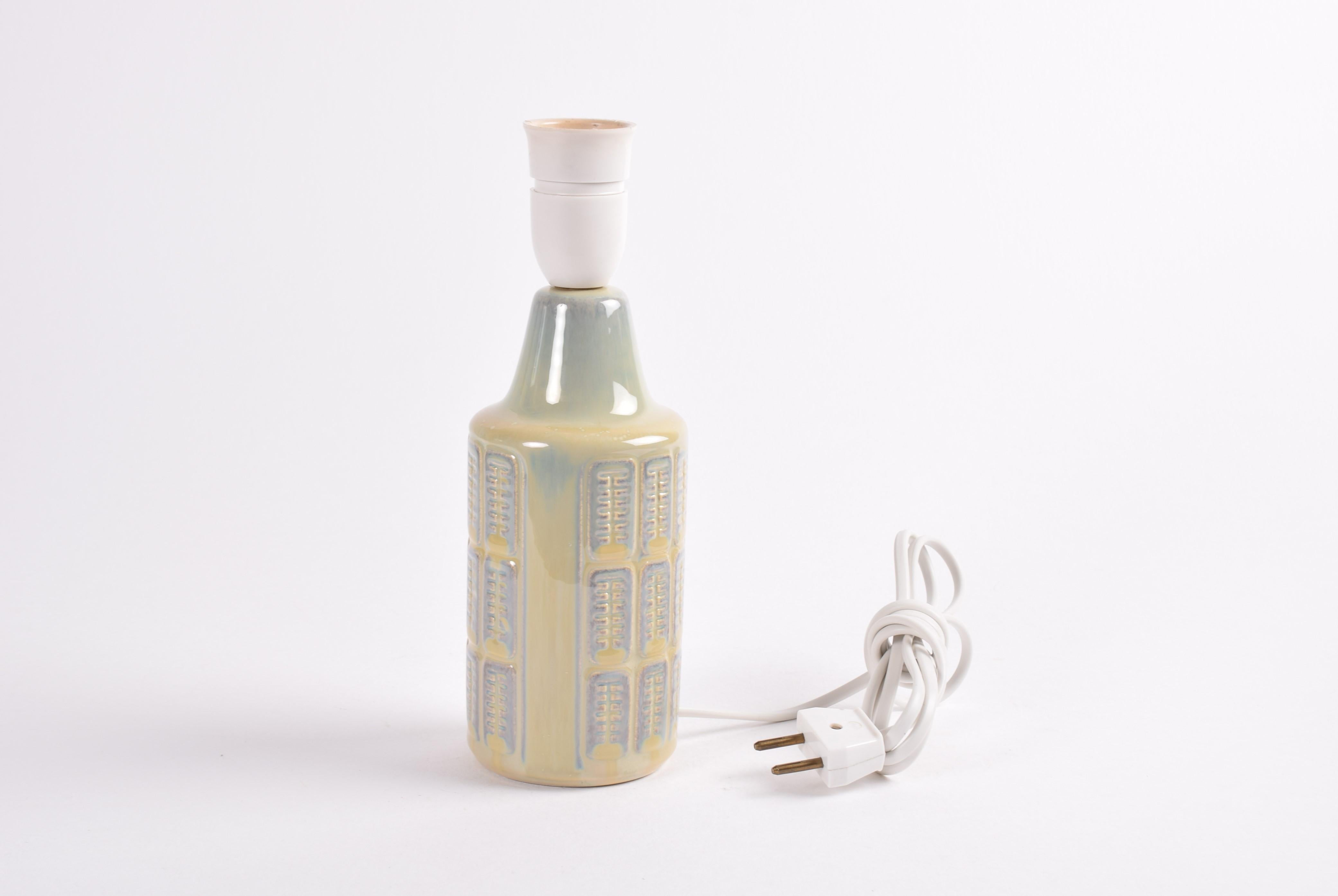 Danish Mid-Century Small Ceramic Table Lamp by Einar Johansen for Søholm, 1960s In Good Condition For Sale In Silkeborg, Silkeborg