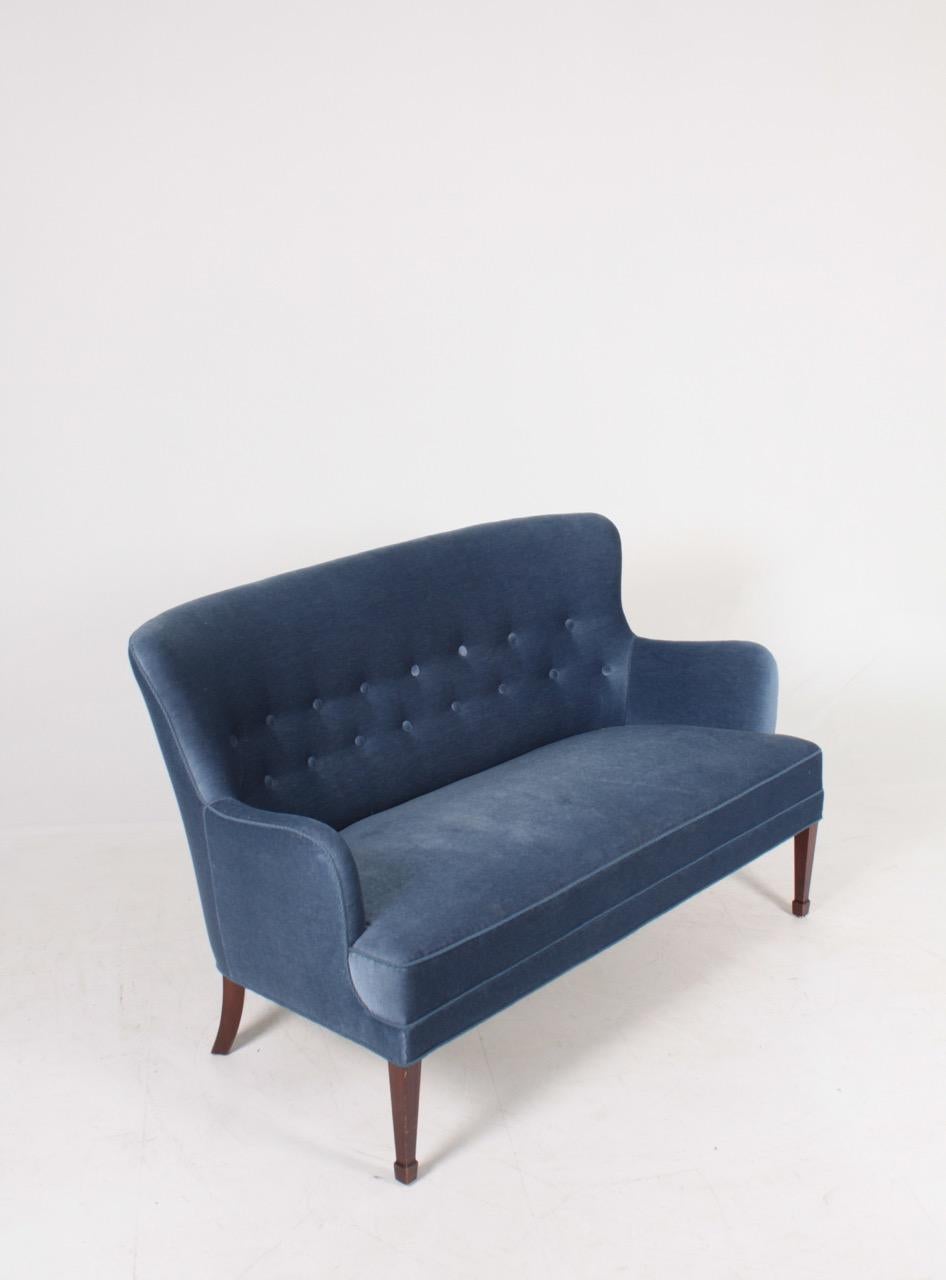 Mid-20th Century Danish Midcentury Sofa by Cabinetmaker Frits Henningsen, 1950s
