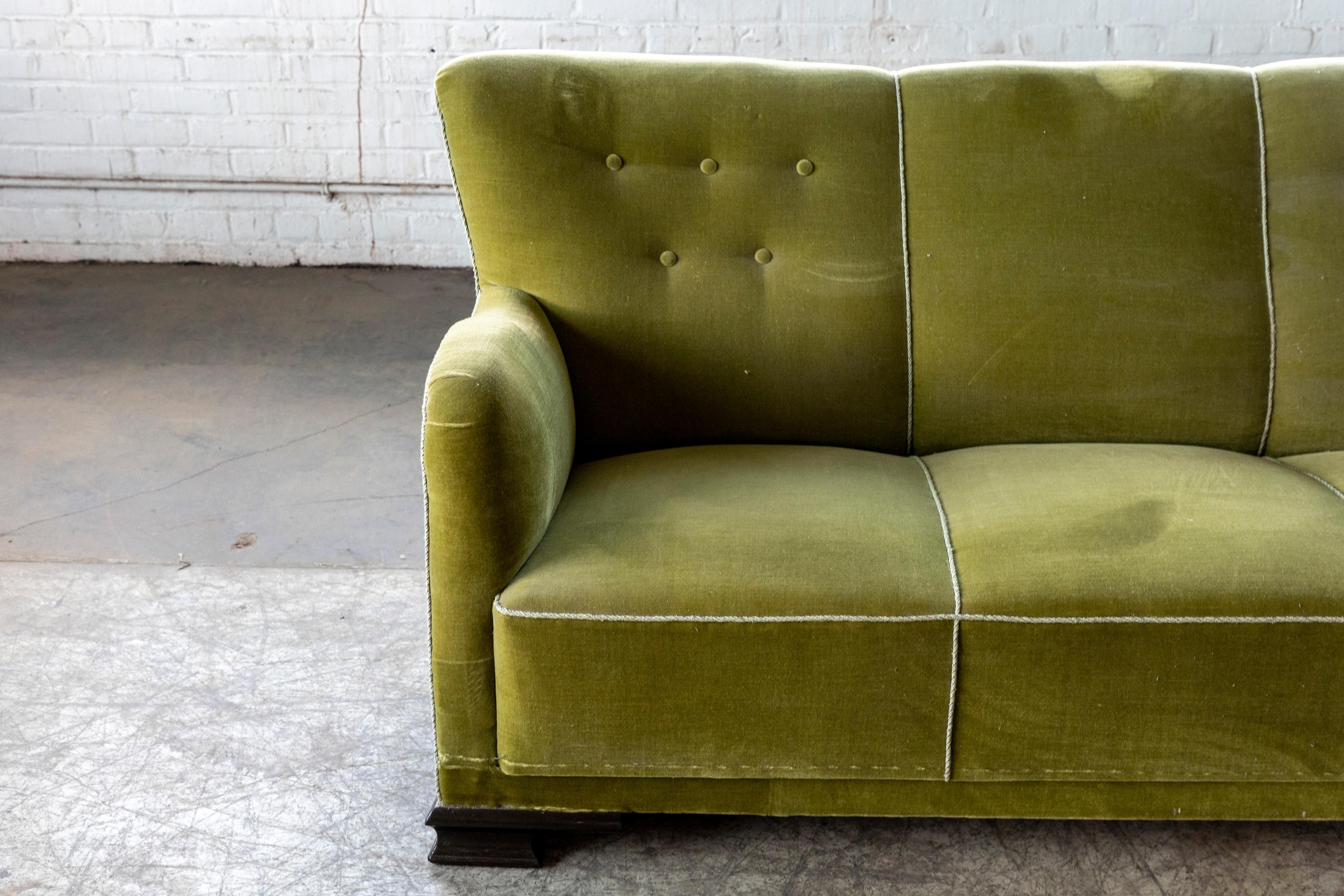 Danish Midcentury Sofa in Green Mohair with Art Deco Legs In Good Condition For Sale In Bridgeport, CT