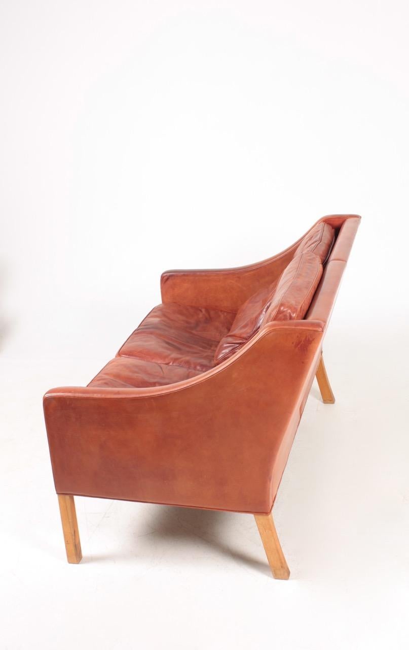 Danish Midcentury Sofa in Patinated Leather by Børge Mogensen, 1960s In Good Condition In Lejre, DK