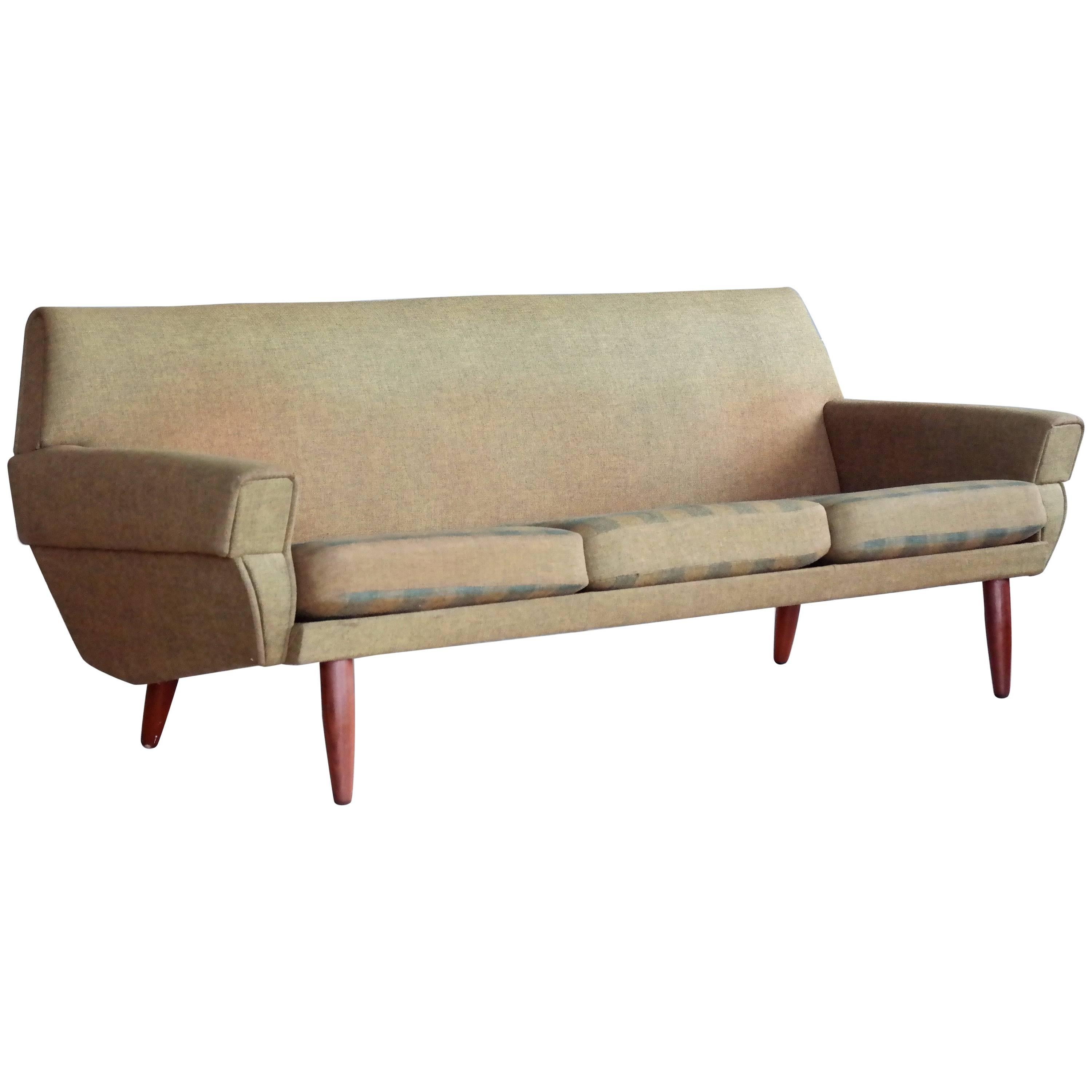 Danish Midcentury Sofa in the style of Kurt Ostervig