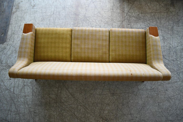 Danish Midcentury Sofa in Wool and Teak by Erhardsen and Erlandsen for Eran For Sale 6