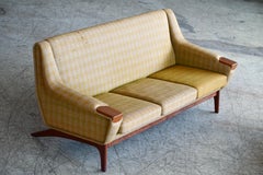 Canapé danois du milieu du siècle en laine et teck par Erhardsen et Erlandsen pour Eran