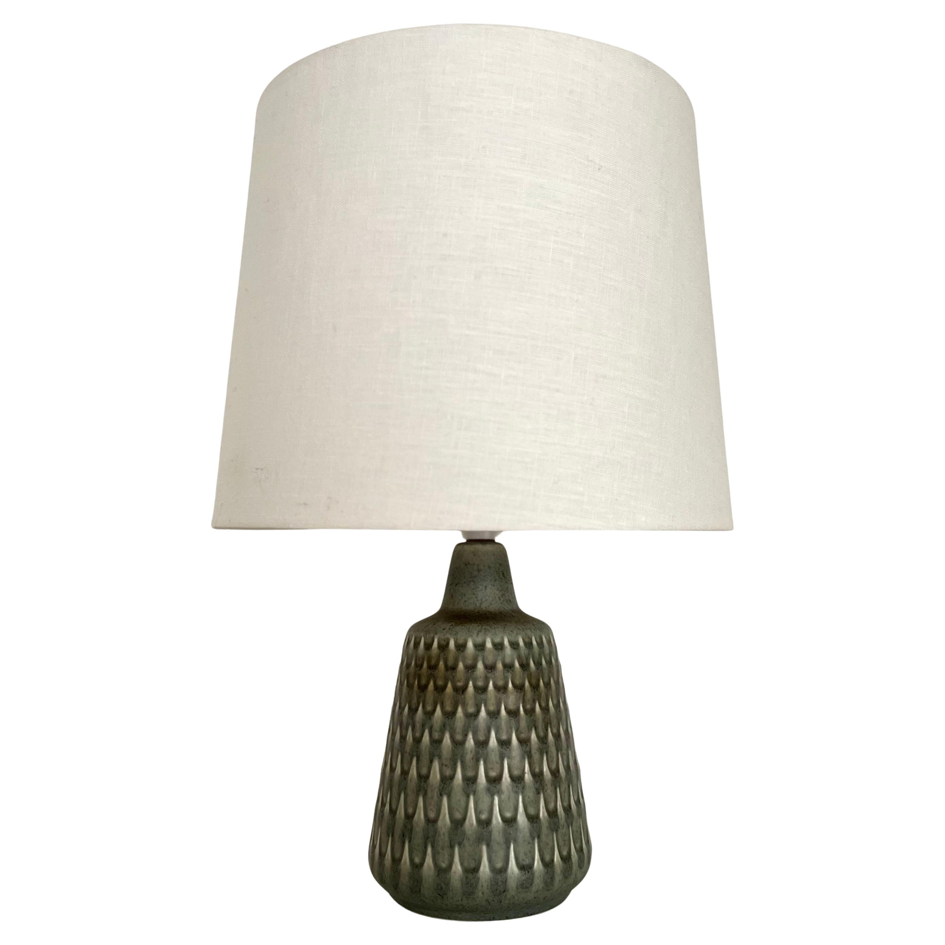 Lampada da tavolo danese del Medioevo in ceramica verde di Einar Johansen per Søholm, 1960
