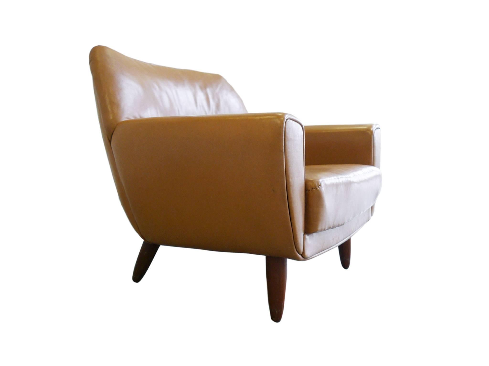 Scandinavian Modern Danish Midcentury Tan Leather Lounge Chair by Illum Wikkelsø