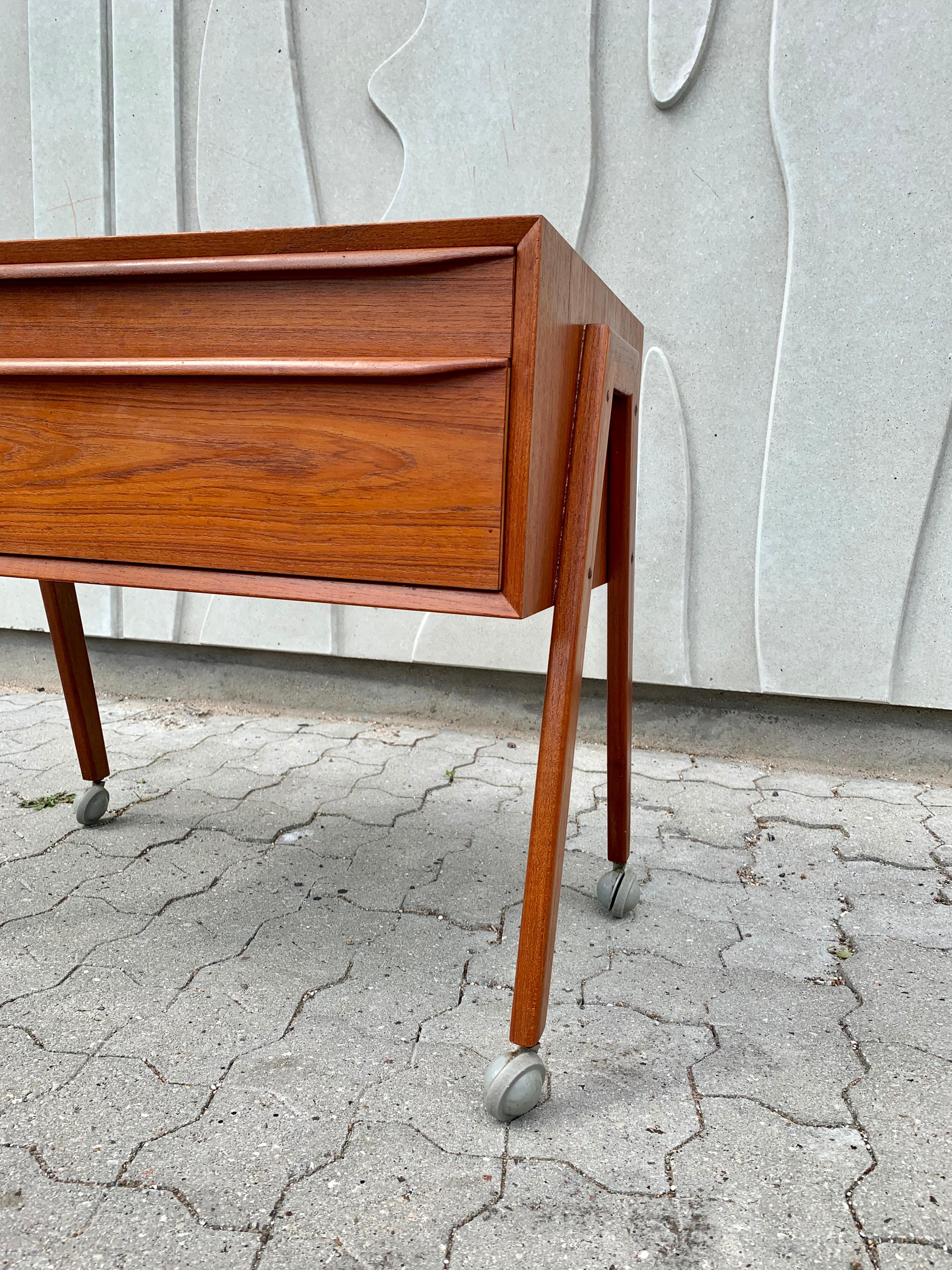 Scandinavian Modern Danish Midcentury Teak Chest of Drawers or Cabinet For Sale