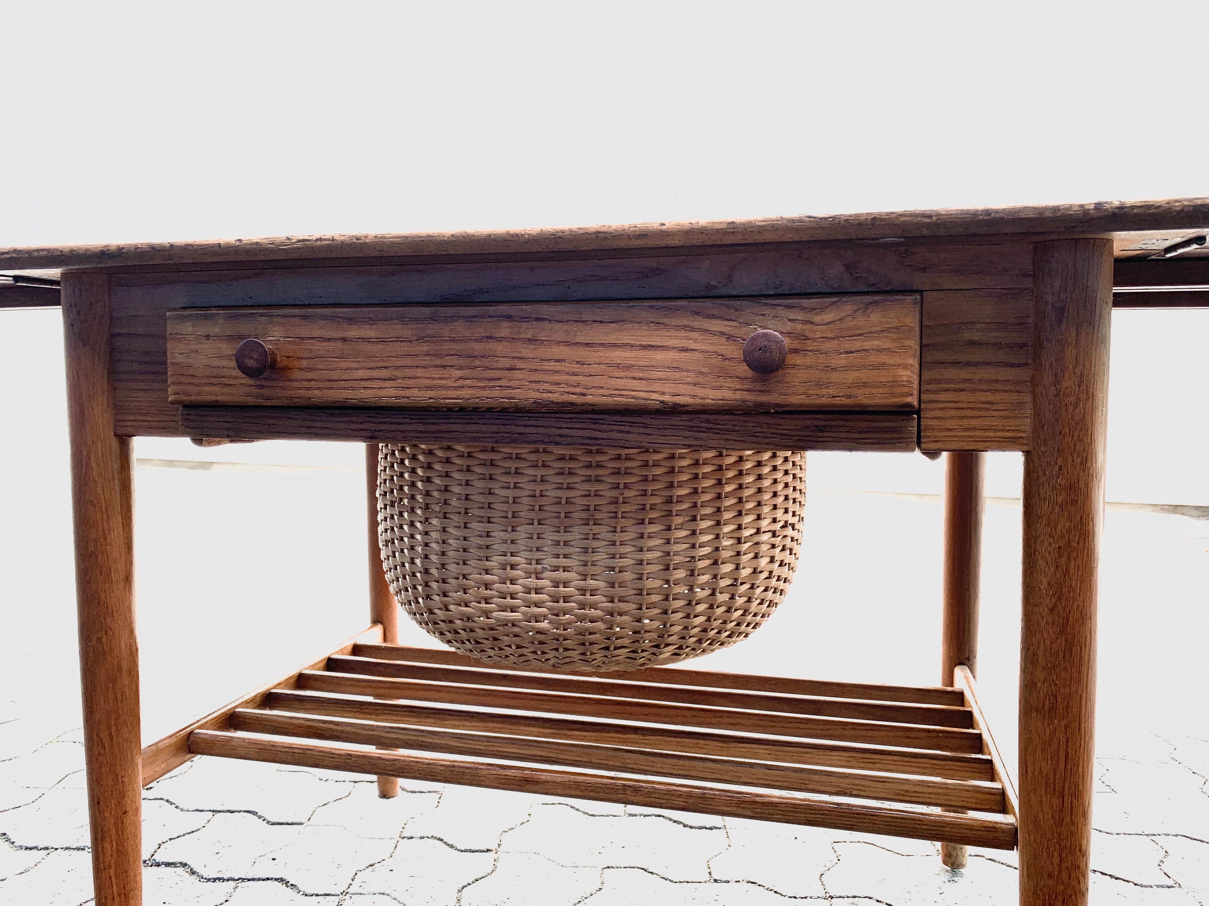 Danish Midcentury Teak Coffee Table/Cabinet, Denmark, 1960s 1