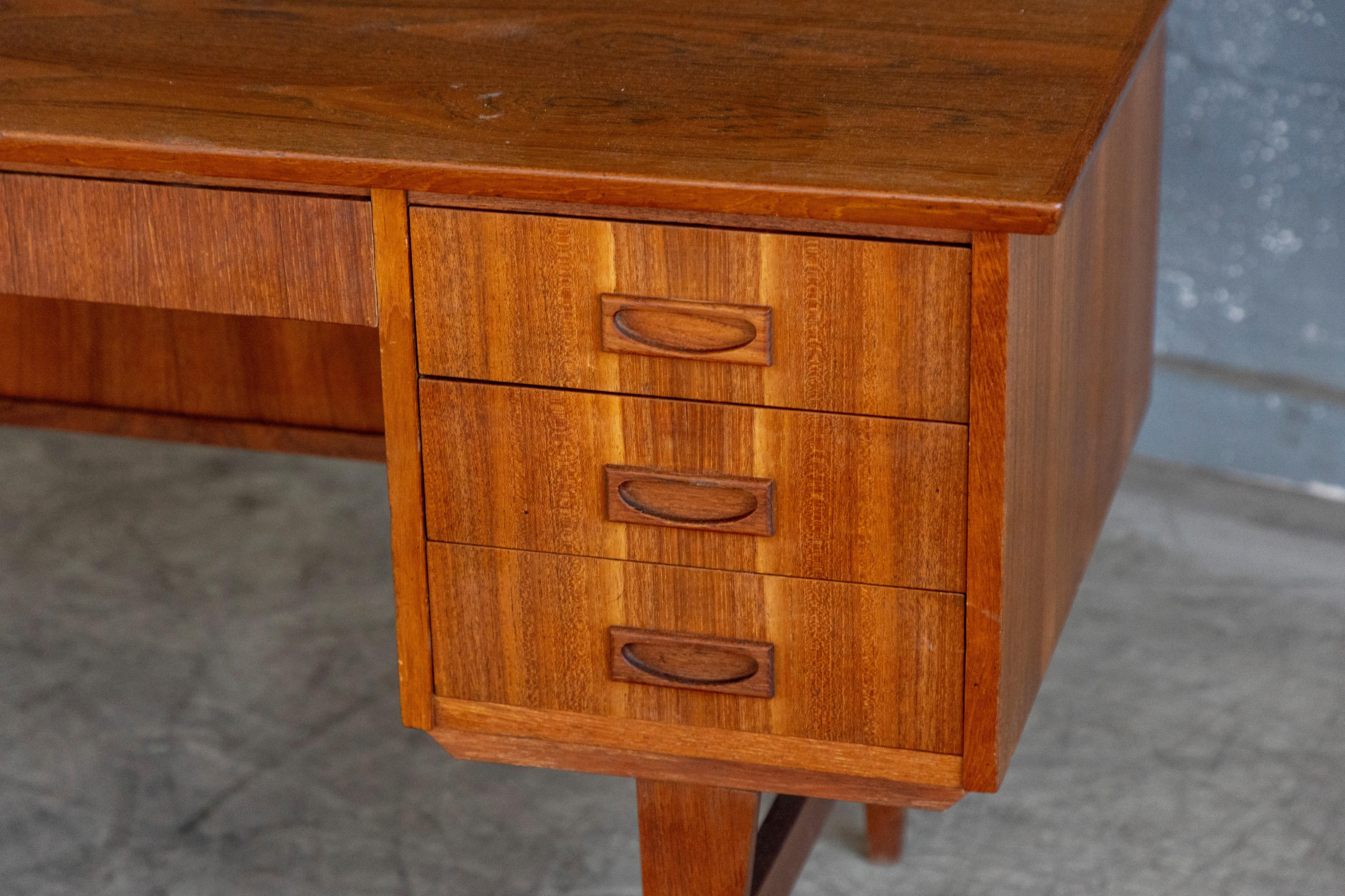 Mid-Century Modern Danish Midcentury Teak Desk in the Style of Kai Kristiansen, 1960's