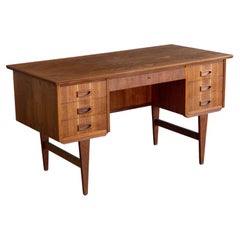 Danish Midcentury Teak Desk in the Style of Kai Kristiansen, 1960's