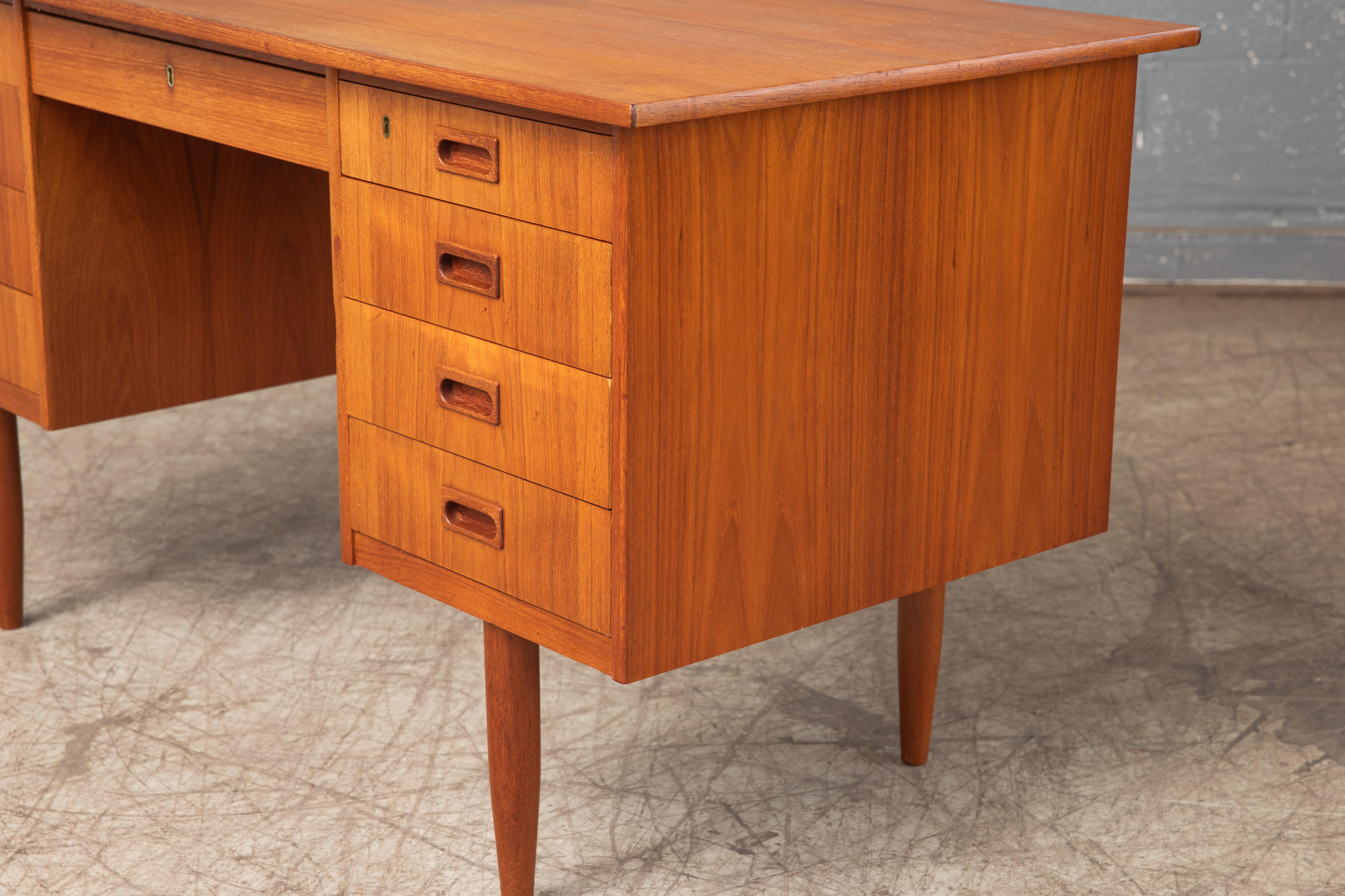 Danish Midcentury Teak Desk in the Style of Kai Kristiansen 1