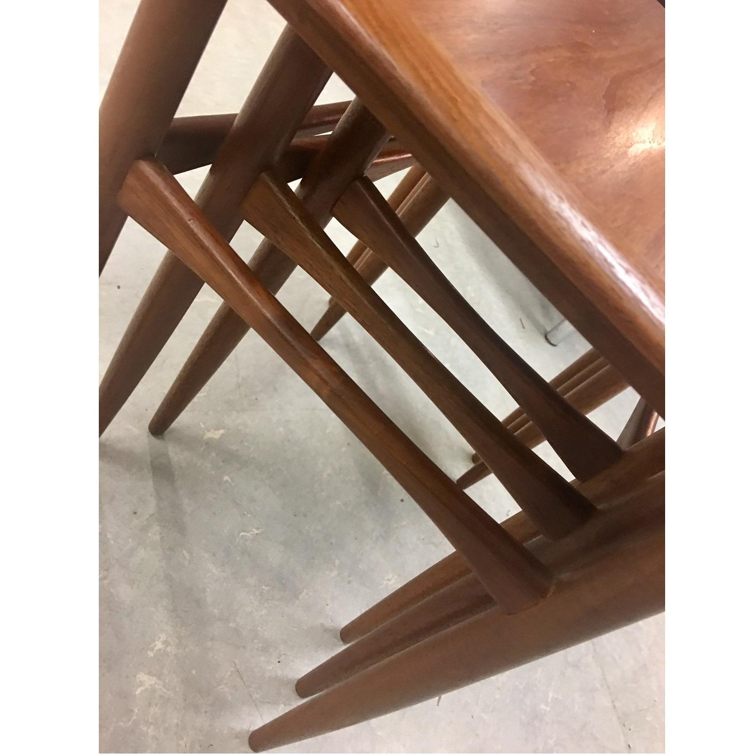 Danish Midcentury Teak Nesting Tables by Poul Hundevad, circa 1960s In Good Condition In Richmond, Surrey