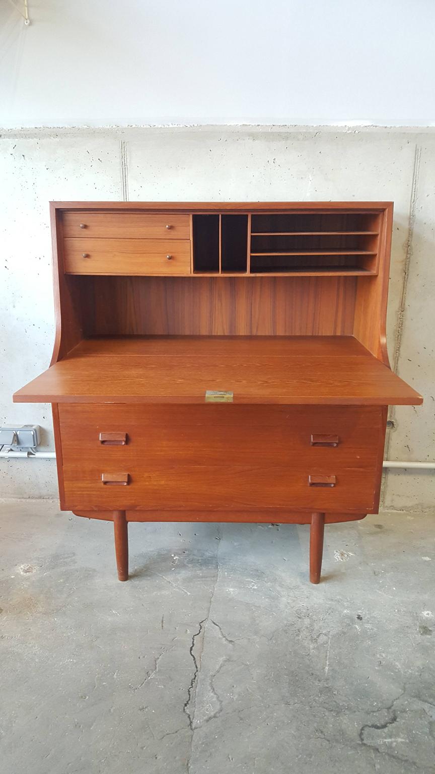 Scandinavian Modern Danish Midcentury Teak Secretary of Børge Mogensen