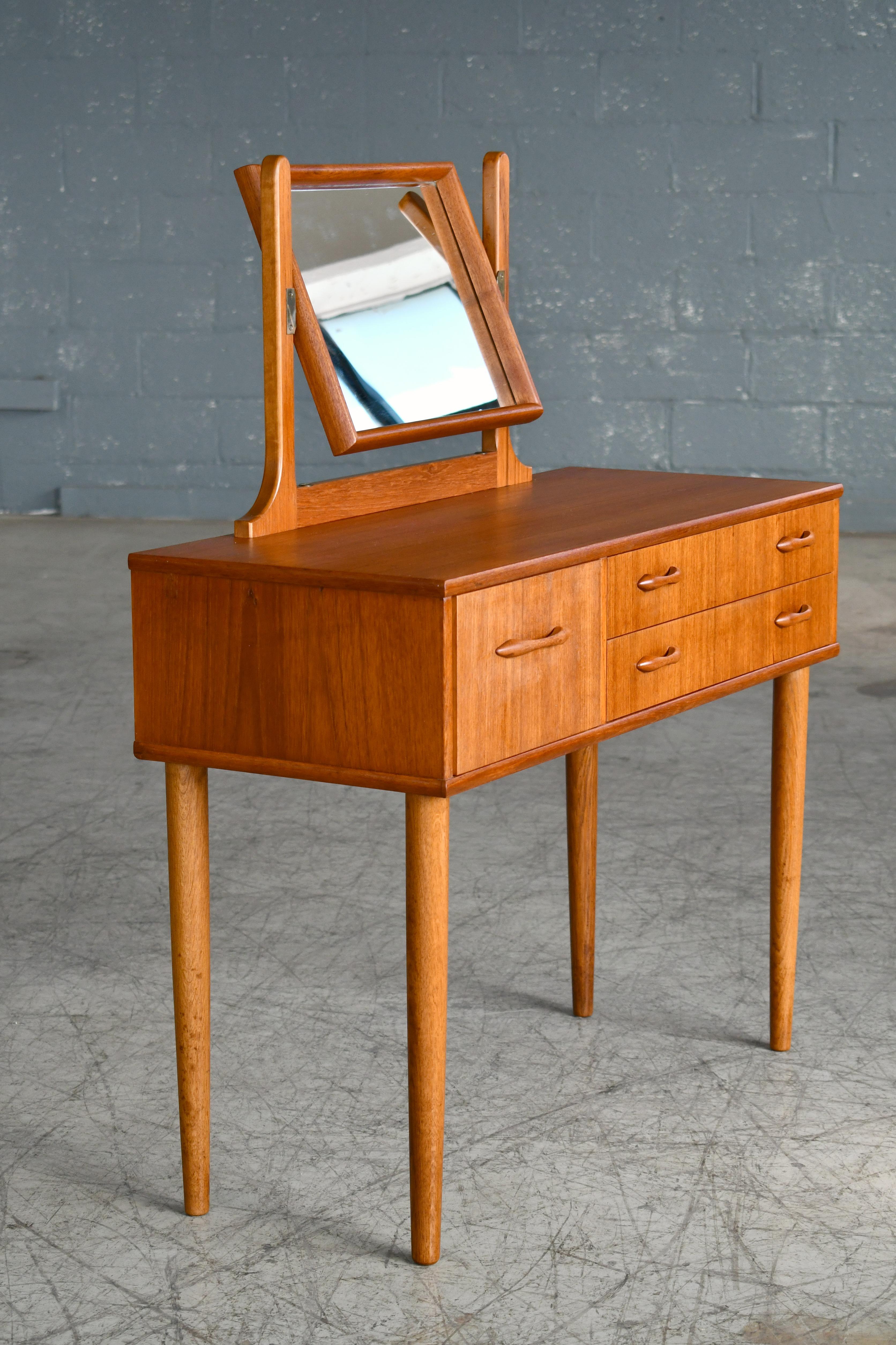 mid century vanity table