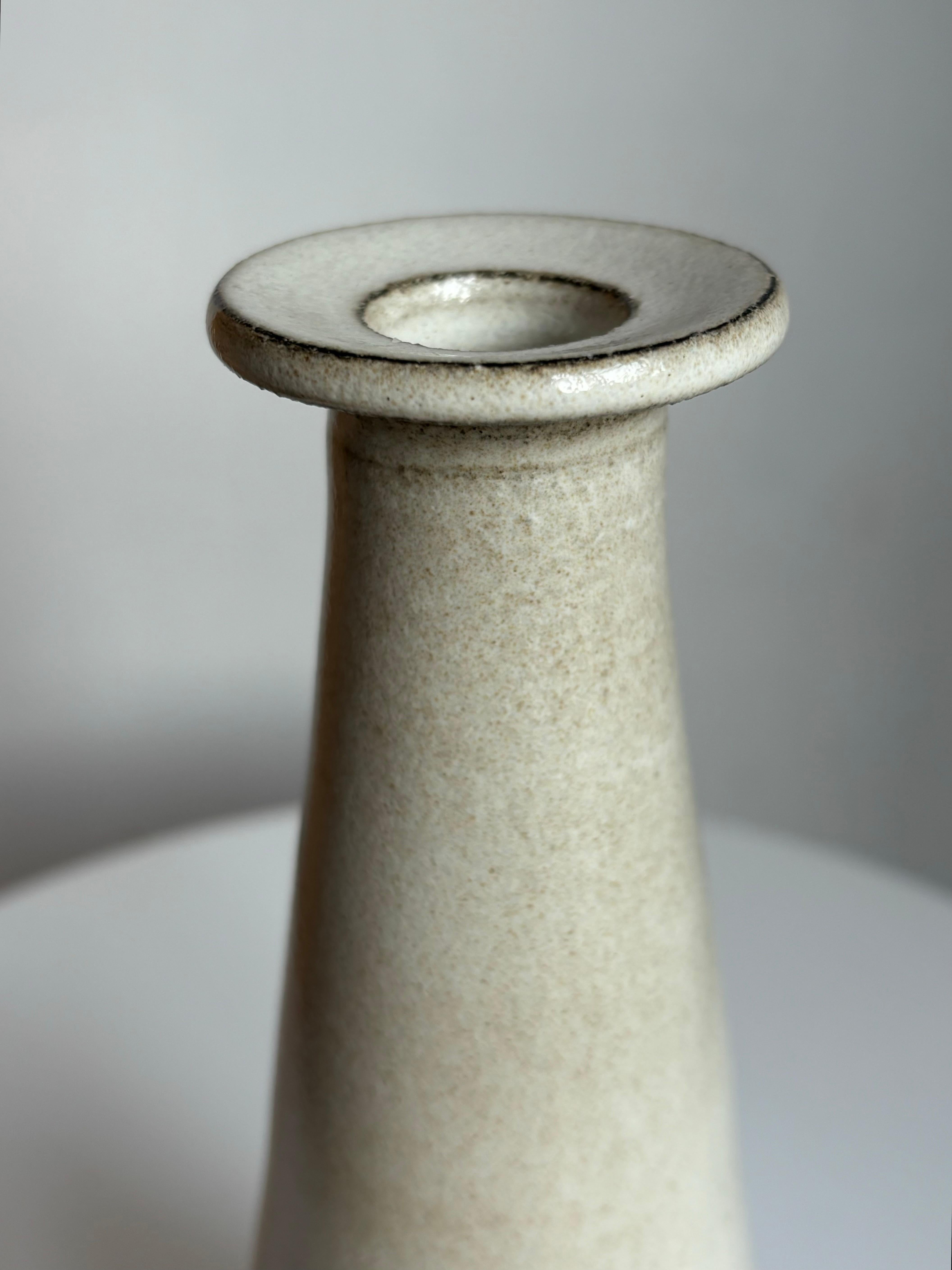 Mid-Century moderno Vaso danese in gres grigio caldo del Medioevo, anni '60 in vendita