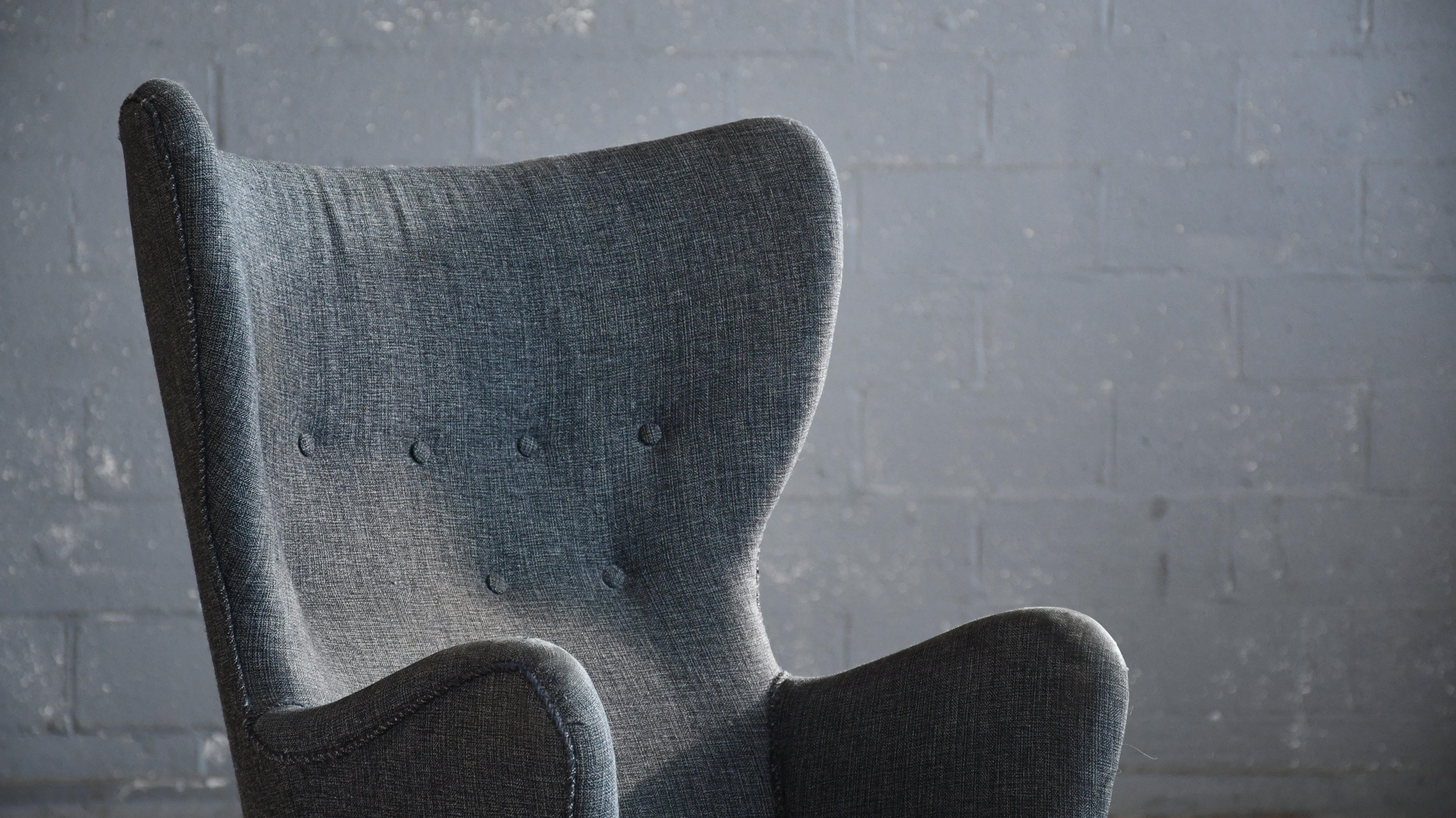Danish Midcentury Wingback Lounge Chair Attributed to Fritz Hansen In Good Condition For Sale In Bridgeport, CT