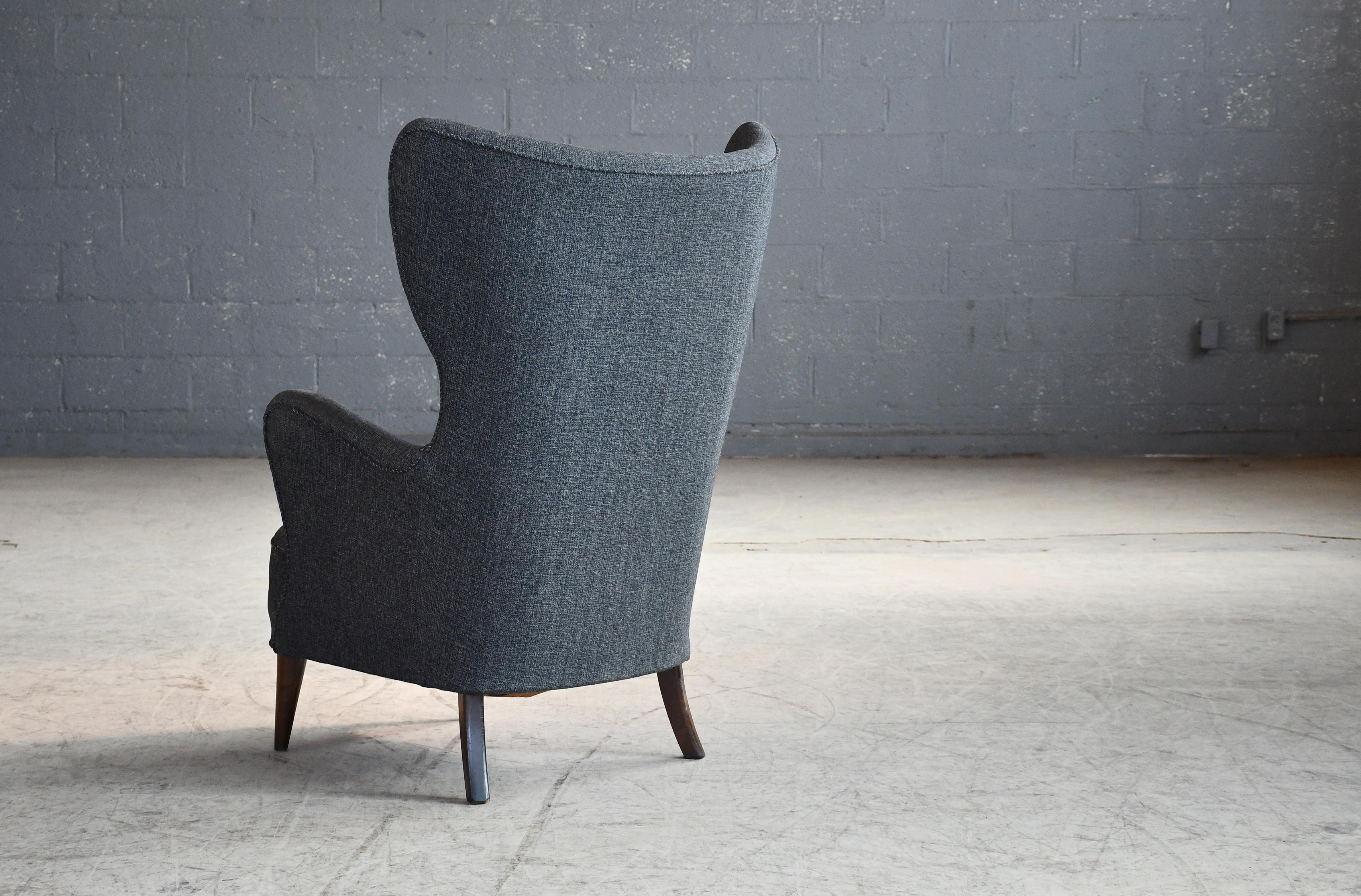 Wool Danish Midcentury Wingback Lounge Chair Attributed to Fritz Hansen For Sale