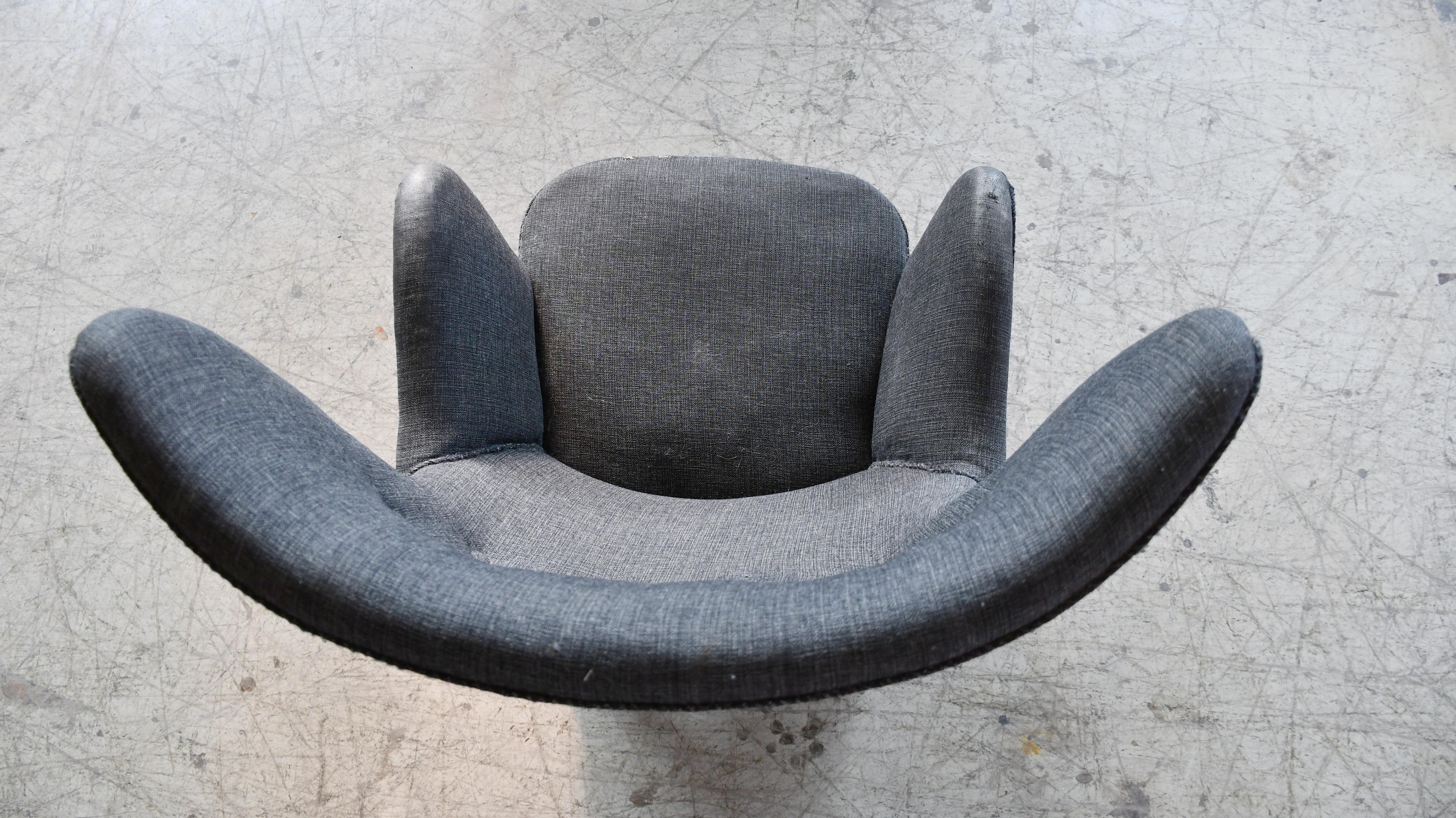 Danish Midcentury Wingback Lounge Chair Attributed to Fritz Hansen For Sale 2