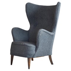 Danish Midcentury Wingback Lounge Chair Attributed to Fritz Hansen