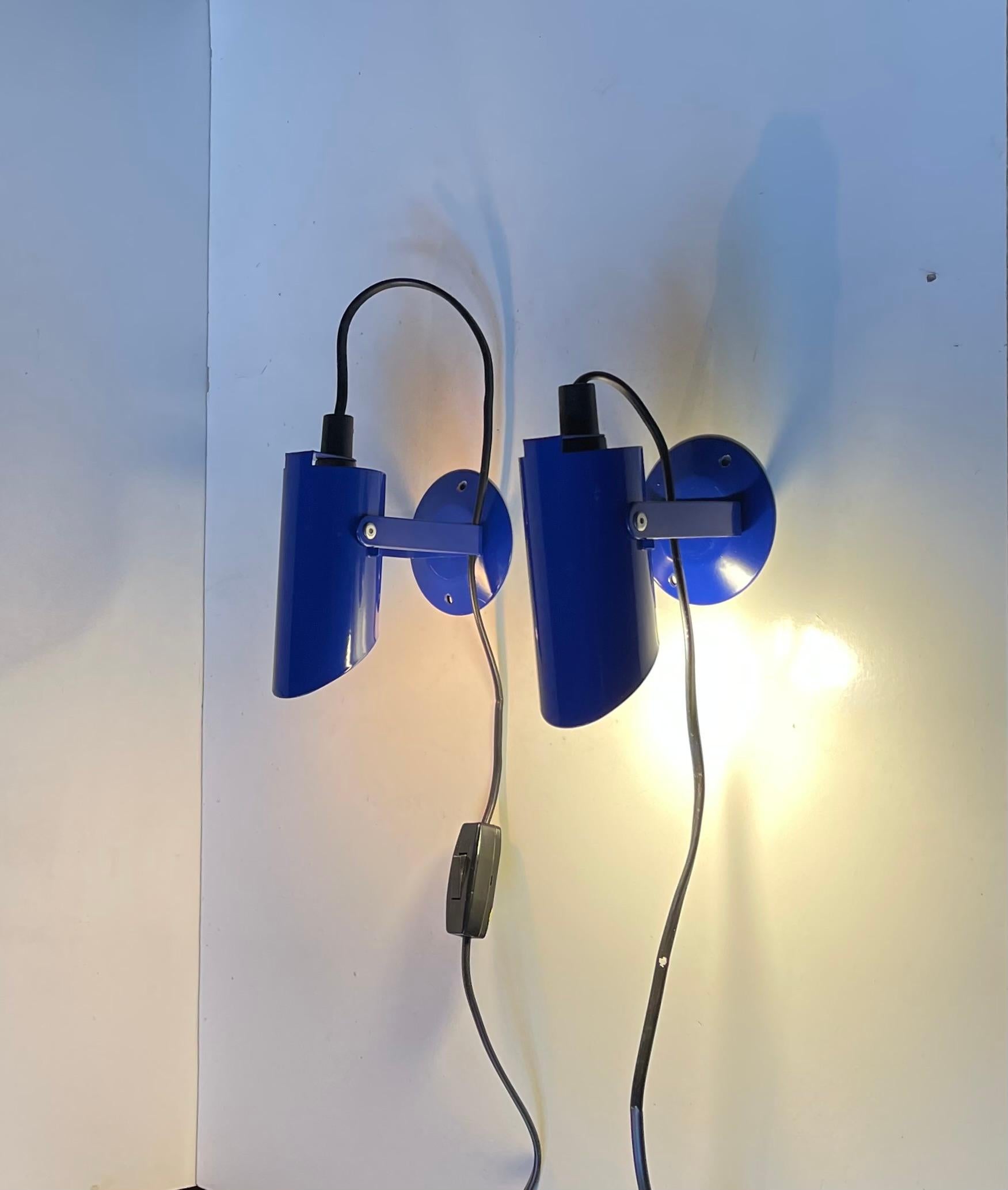 Danish Minimalist Blue Wall Lights from Lyfa, 1980s, Set of 2 en Bueno estado para la venta en Esbjerg, DK