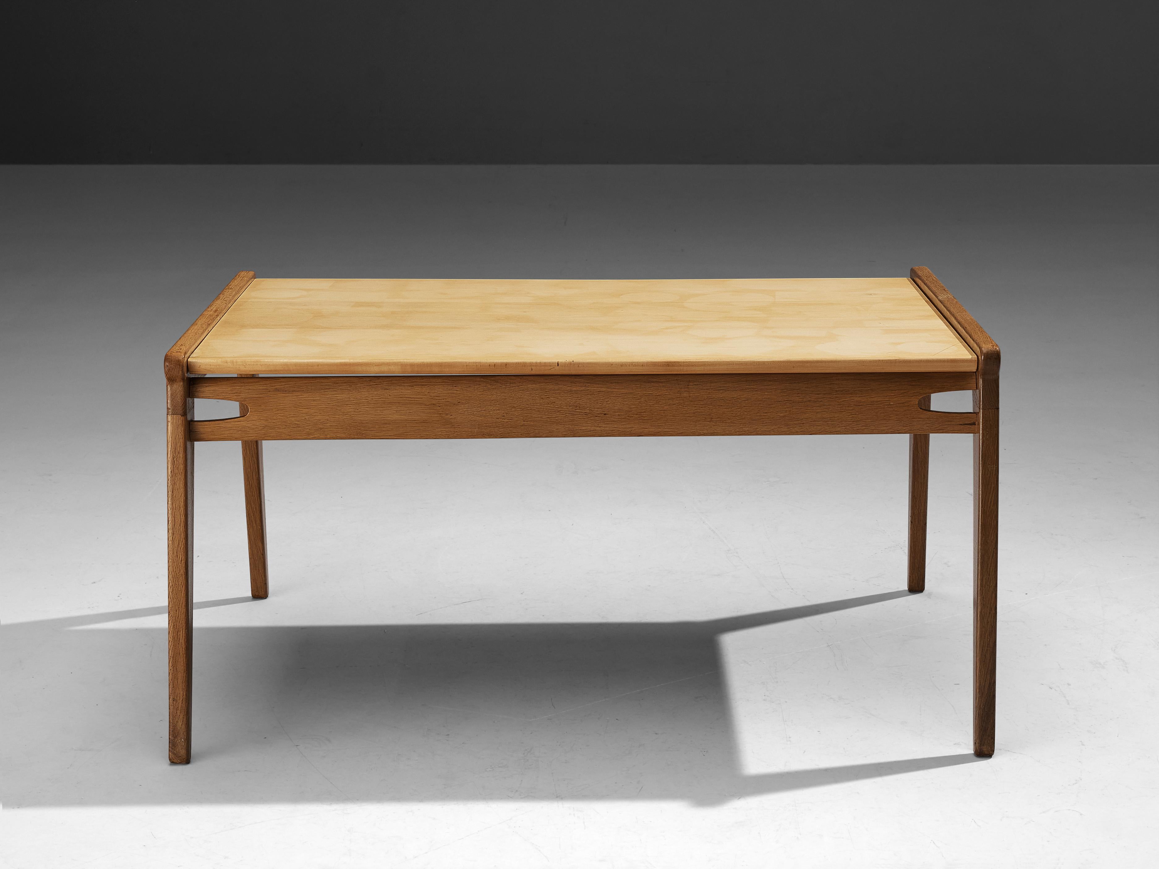 Danois Table basse minimaliste danoise en chêne et érable en vente