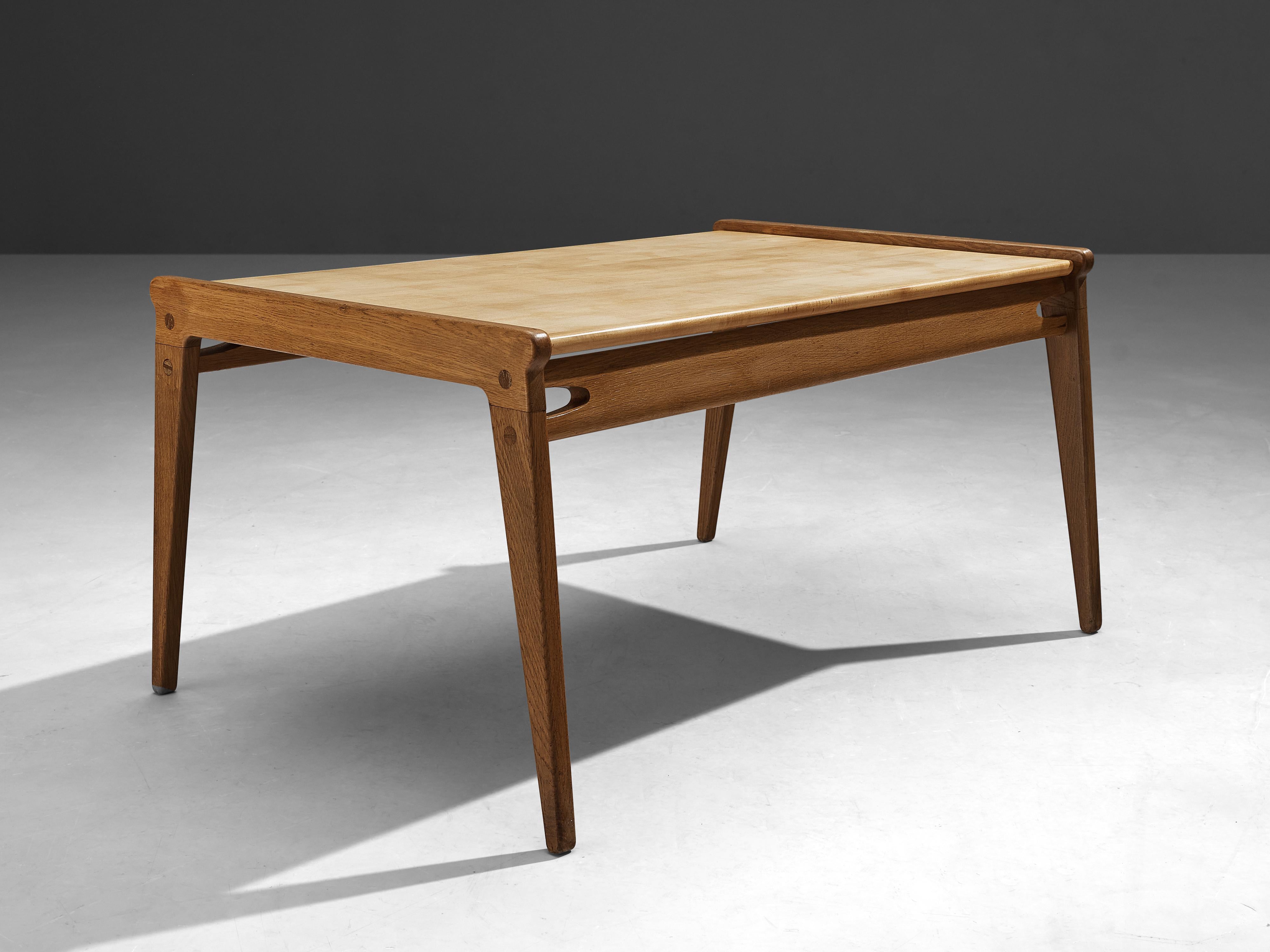 Scandinavian Modern Danish Minimalistic Coffee Table in Oak and Maple For Sale