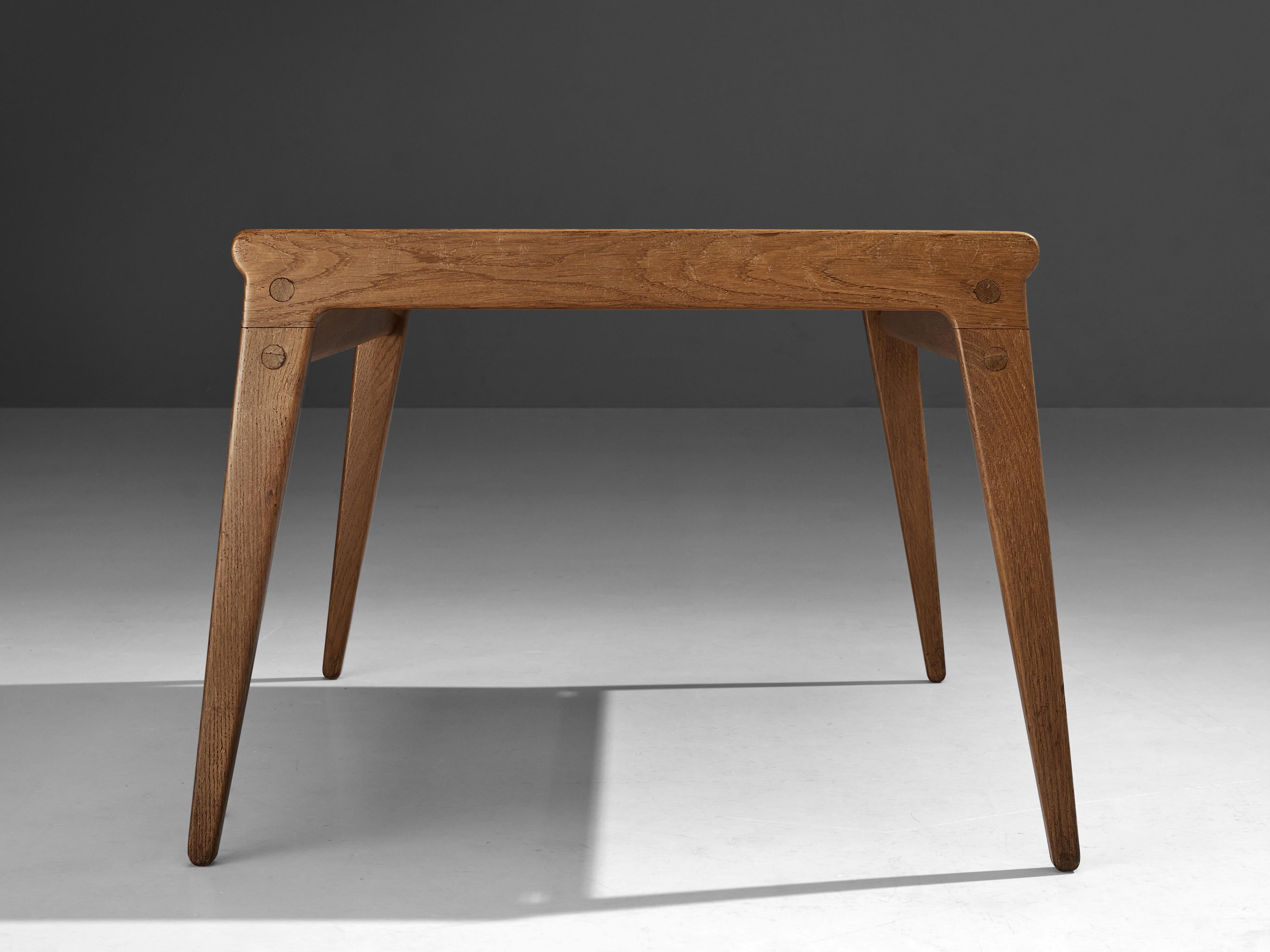 Mid-20th Century Danish Minimalistic Coffee Table in Oak and Maple For Sale
