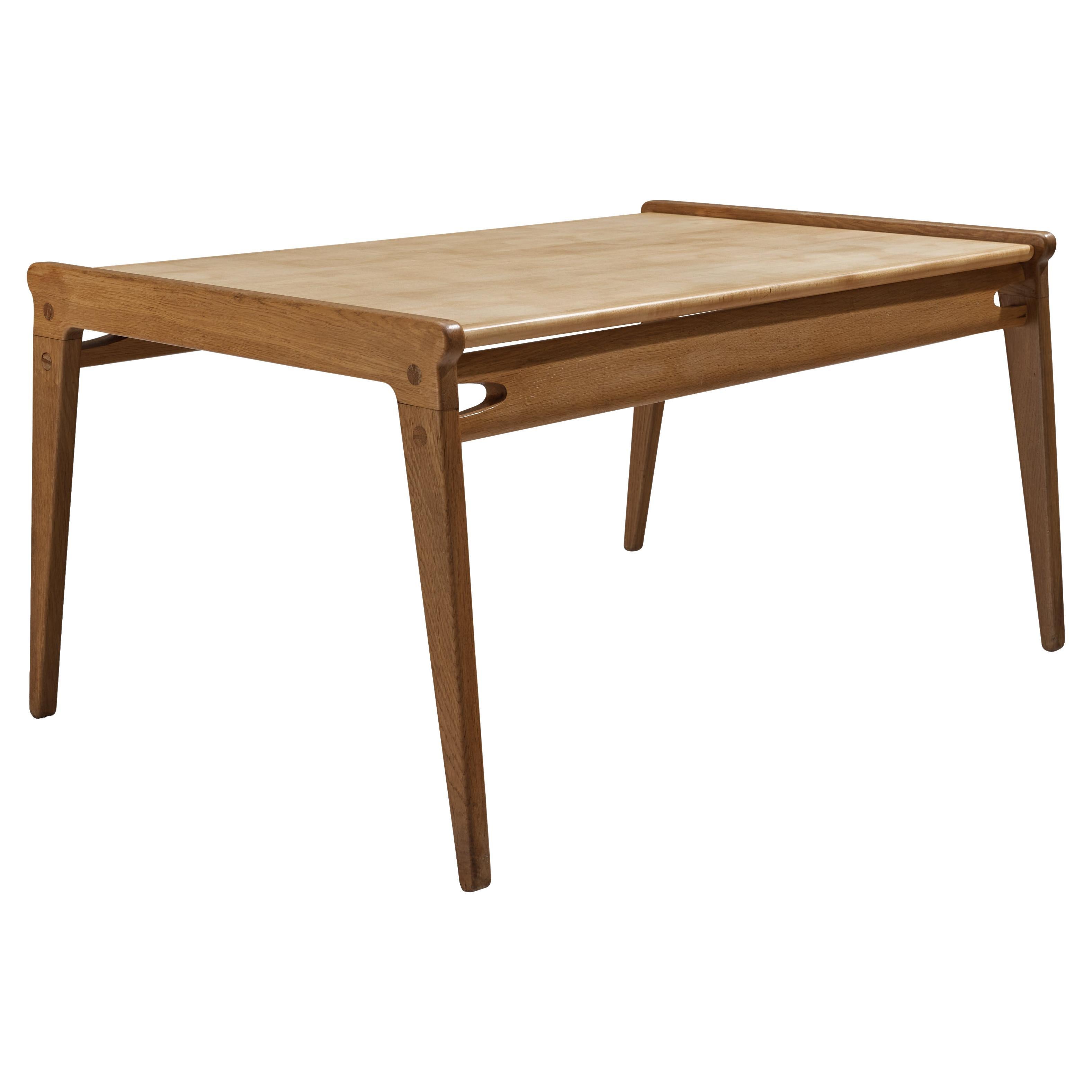 Table basse minimaliste danoise en chêne et érable