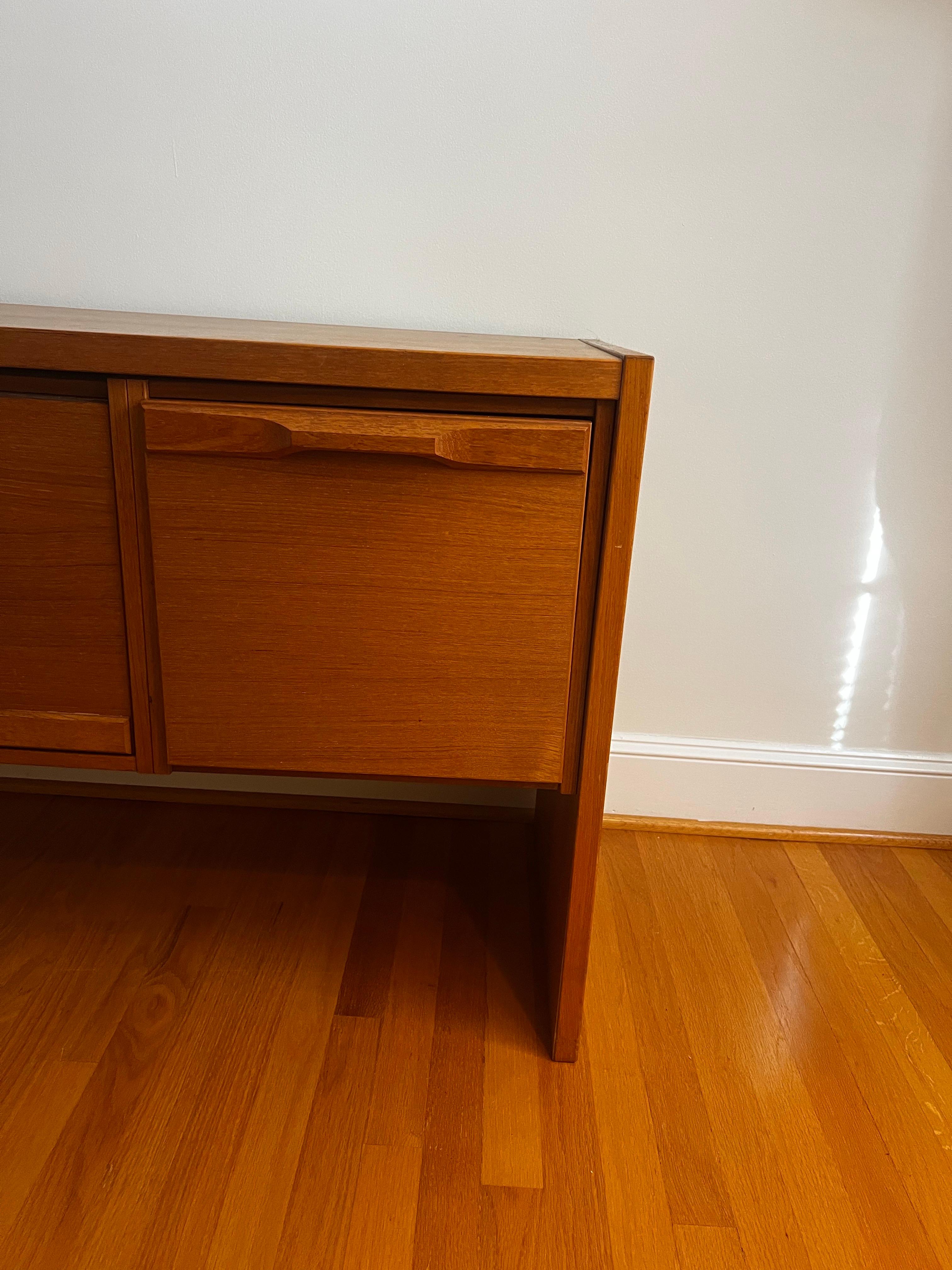 20th Century Danish Mobler Teak Wood Filing Cabinet/Credenza - Mid Century Modern For Sale