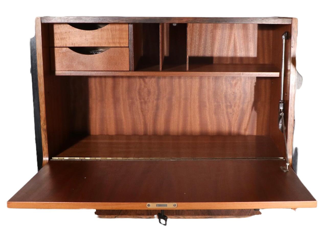 Danish Mod Century Freestanding Wall Unit in Rosewood After Cado Ca 1950/1960's 14