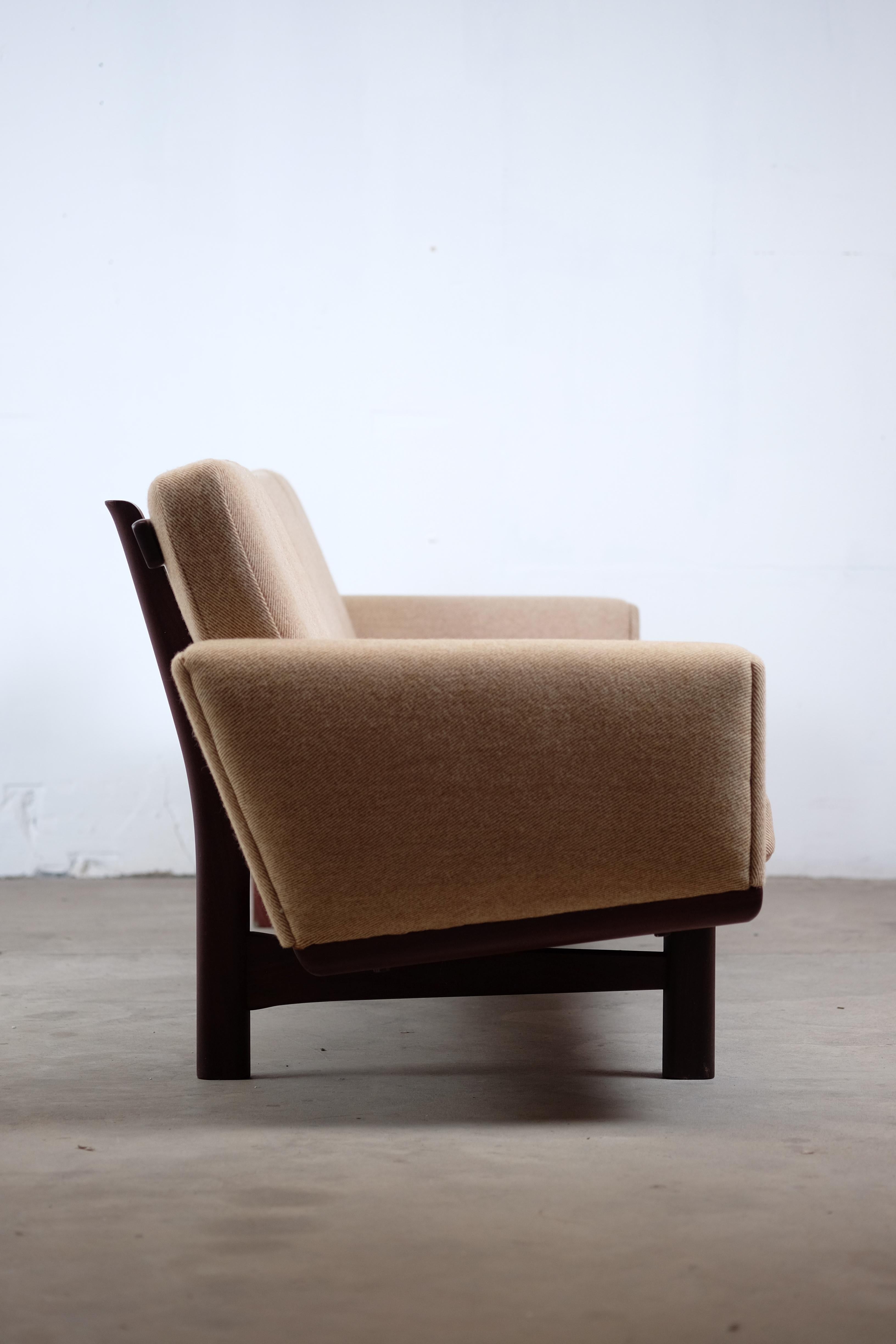 Mid-Century Modern Danish Model 236/4 Sofa by Hans J. Wegner for Getama Vendor Reference Number For Sale