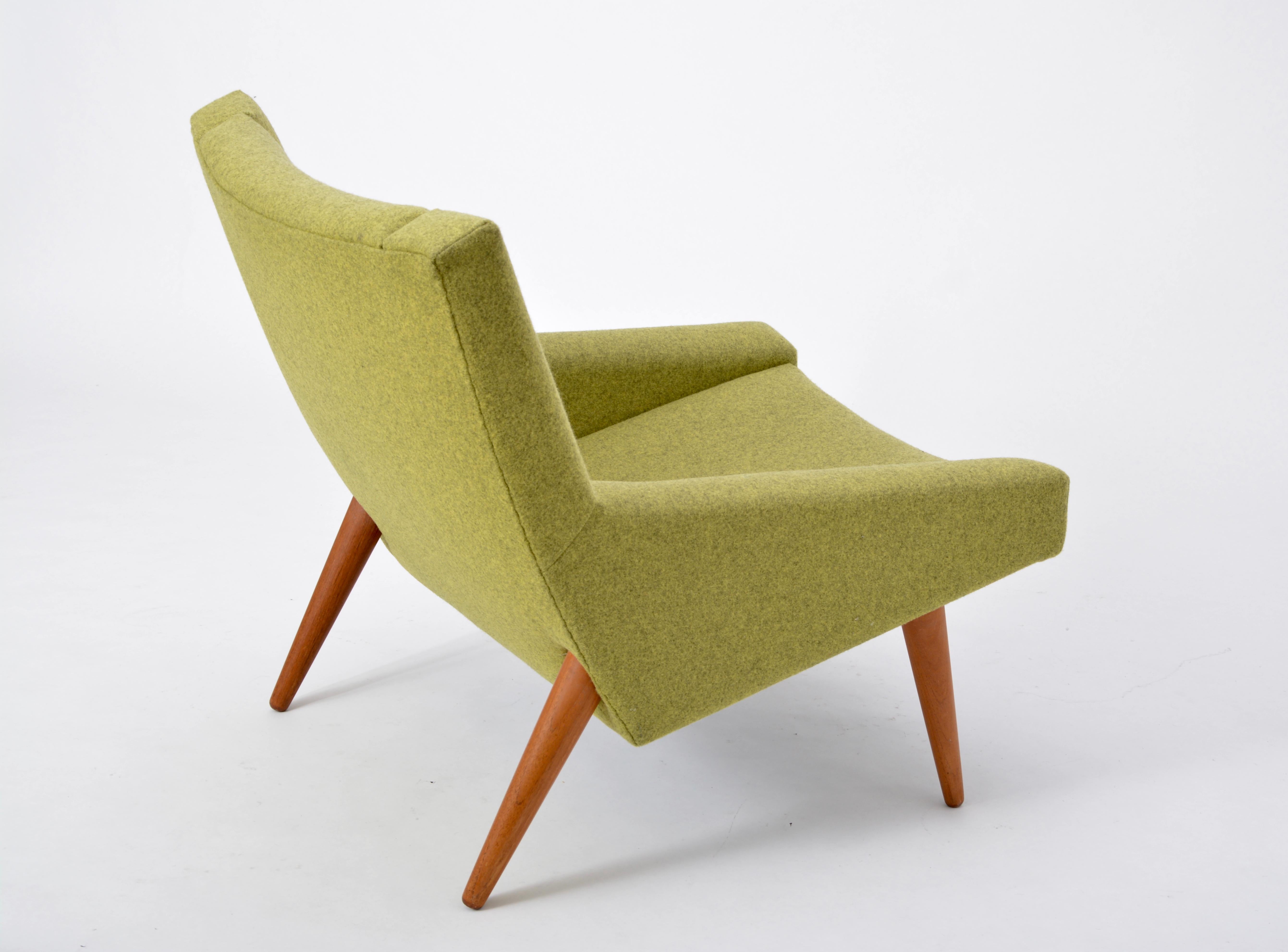 Danish Mid-Century Modern Model 50 chair by Illum Wikkelsø for Søren Willadsen 1