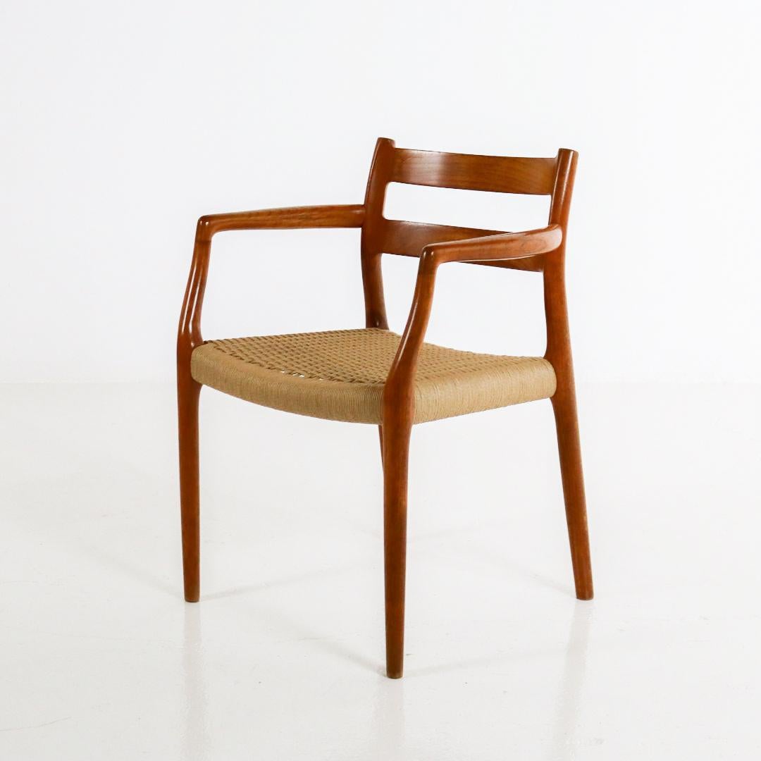 Danish Model 67 Dining Chair by Niels Möller 1960s In Good Condition For Sale In BAARLO, LI