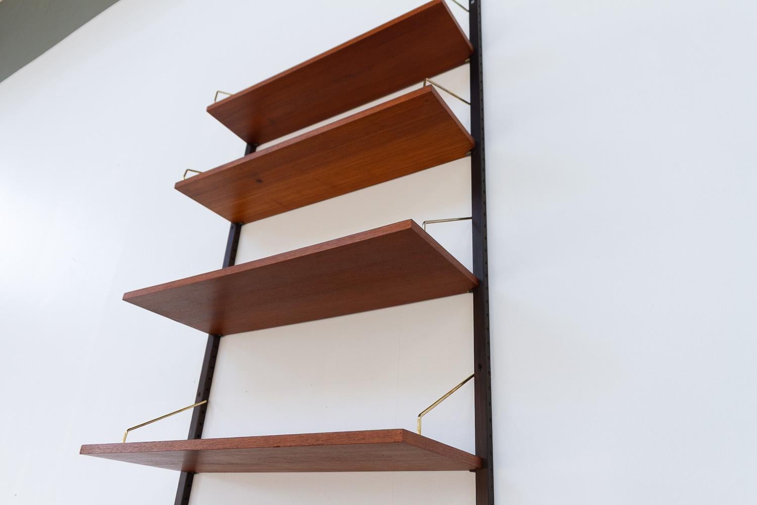 Danish Modern 1-Bay Modular Teak Wall Unit by Poul Cadovius for Cado, 1960s. 10