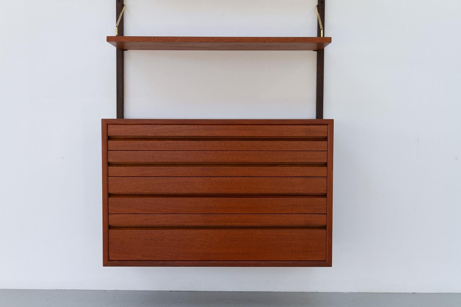 Danish Modern 1-Bay Modular Teak Wall Unit by Poul Cadovius for Cado, 1960s. 1