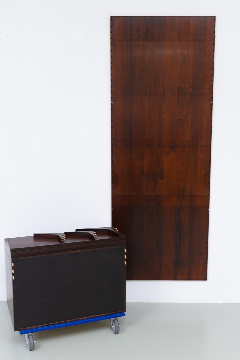Danish Modern 1-Bay Rosewood Modular Wall Unit by Poul Cadovius for Cado 1960s. 13